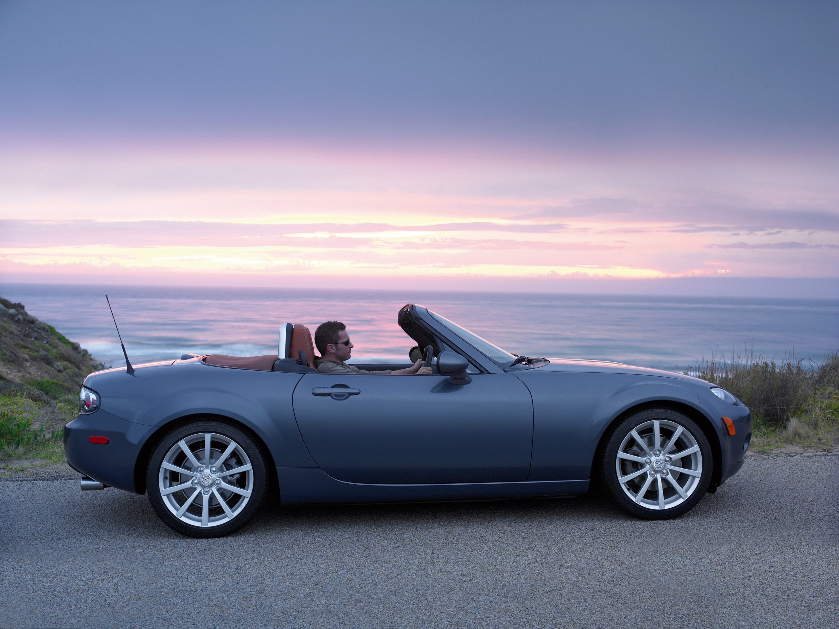 Mazda MX5 photo #2