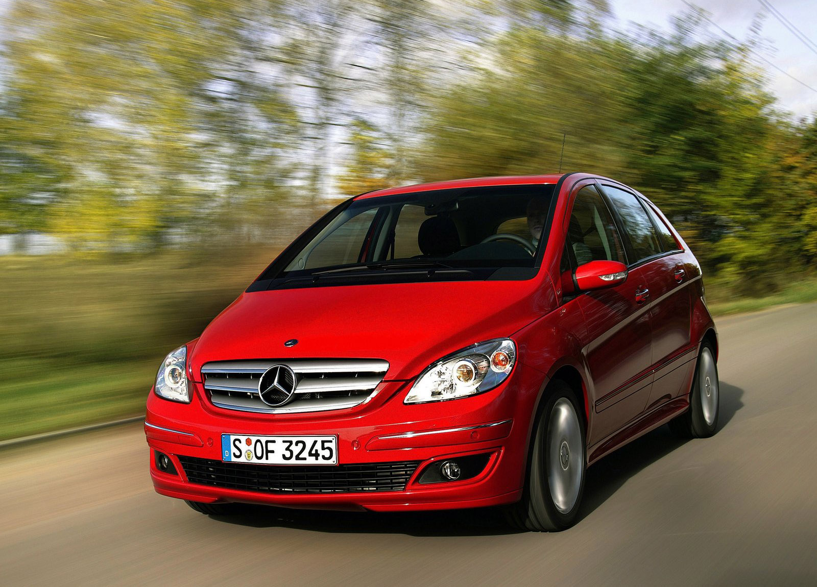 Mercedes-Benz B200 Turbo photo #1