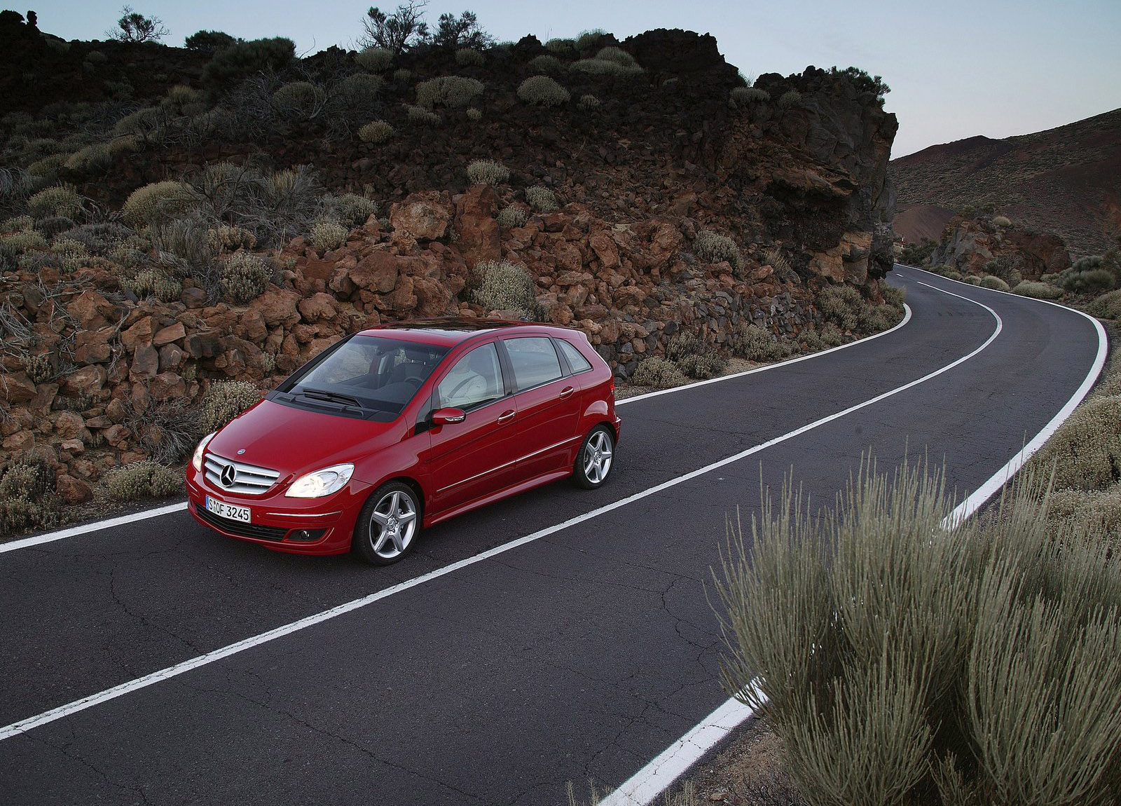 Mercedes-Benz B200 Turbo photo #21