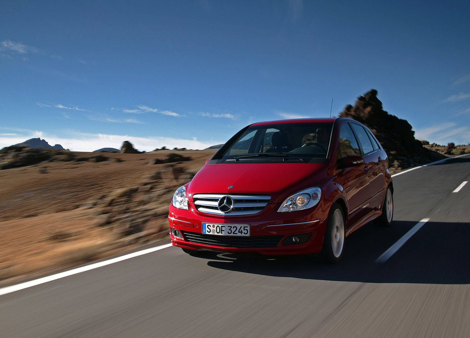 Mercedes-Benz B200 Turbo photo #25