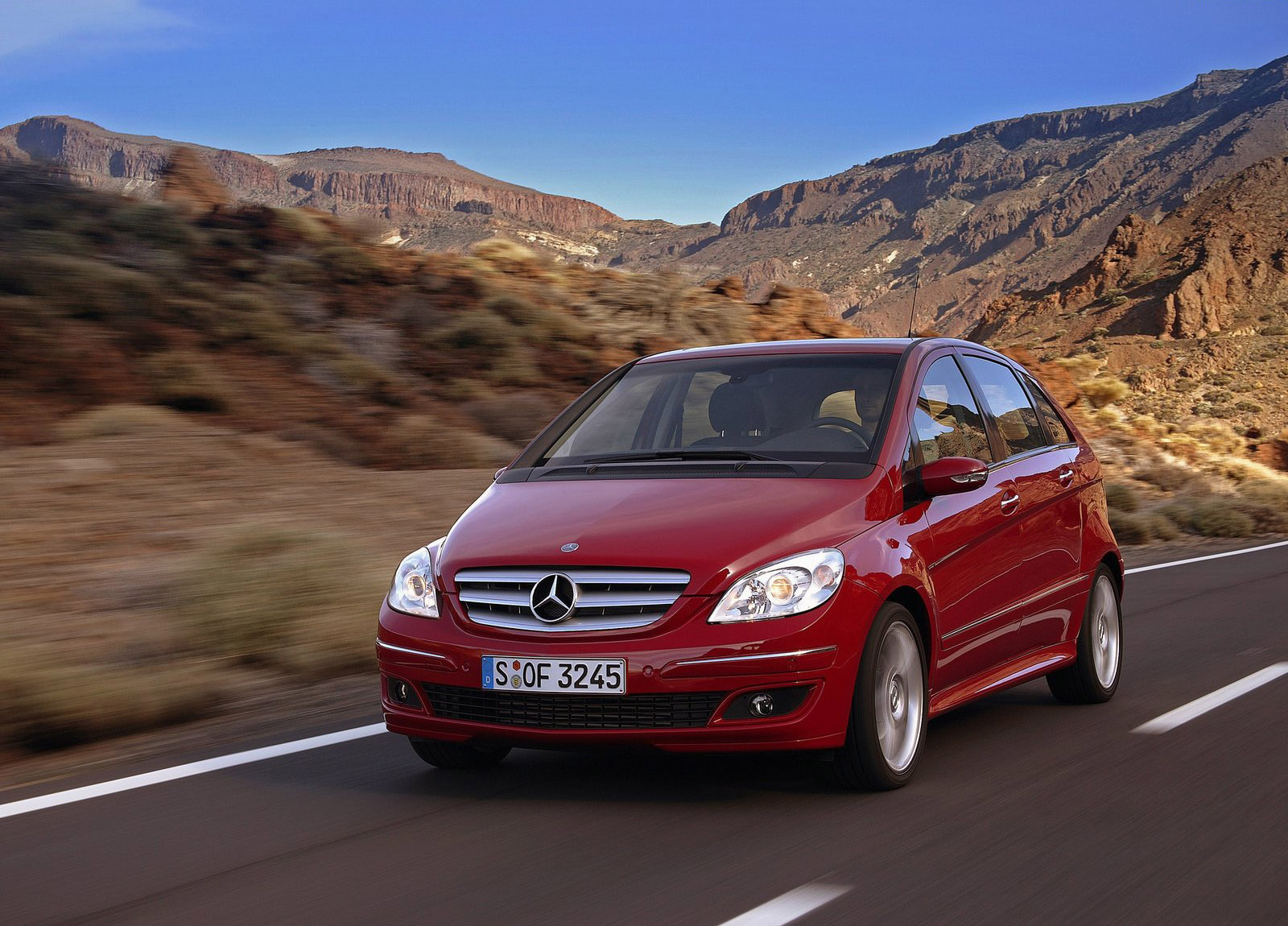 Mercedes-Benz B200 Turbo photo #26