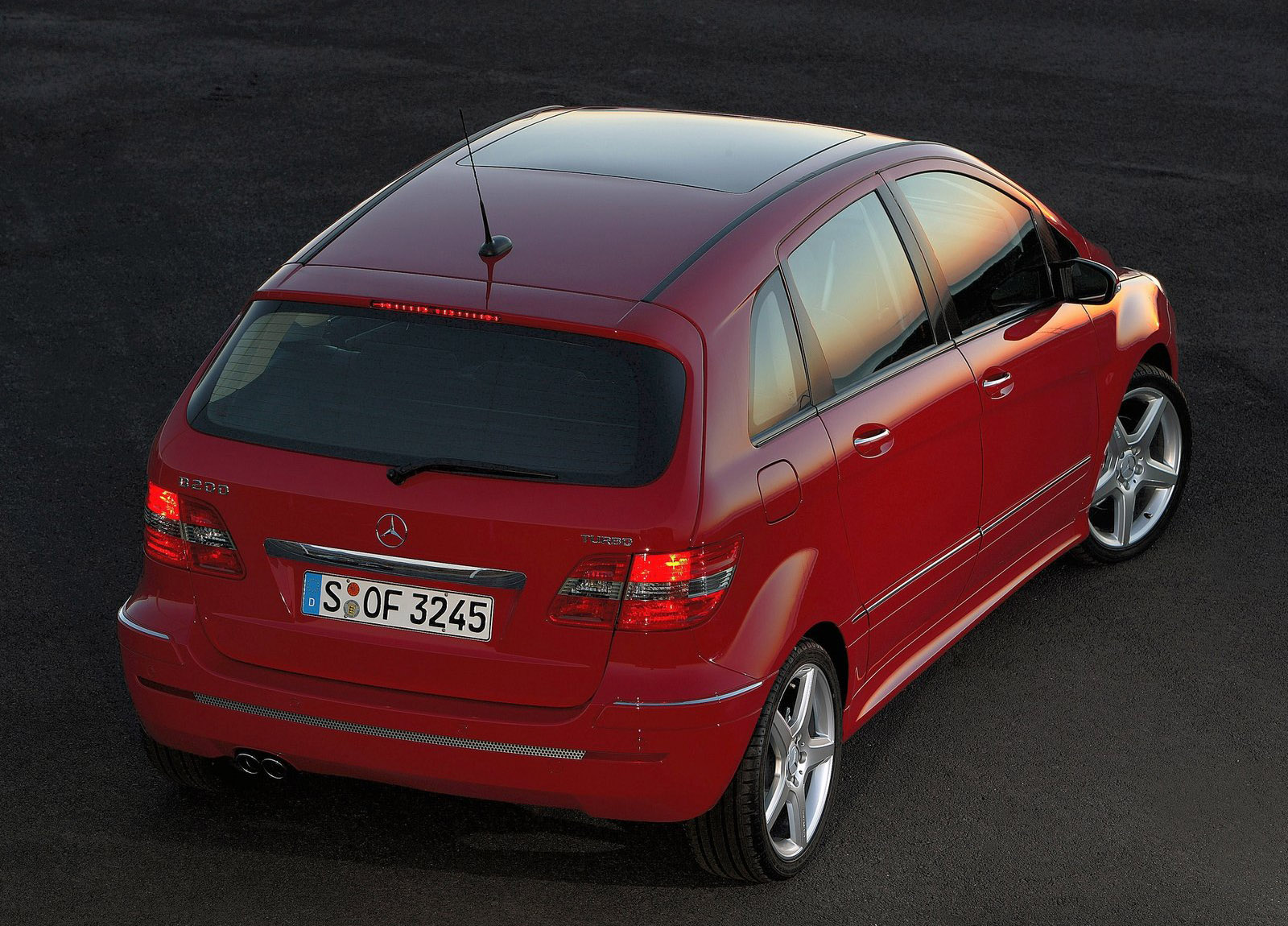 Mercedes-Benz B200 Turbo photo #42