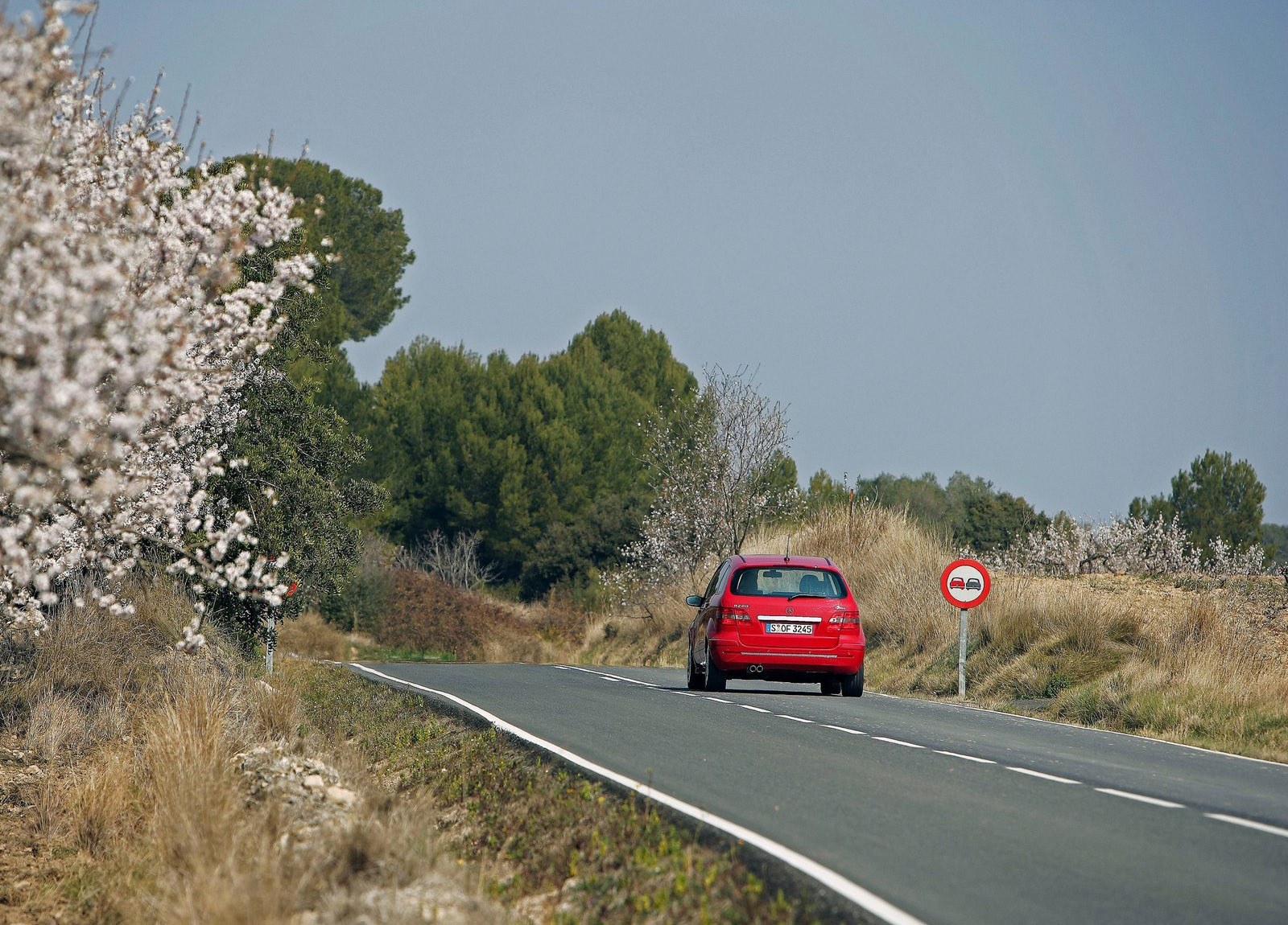 Mercedes-Benz B200 Turbo photo #45