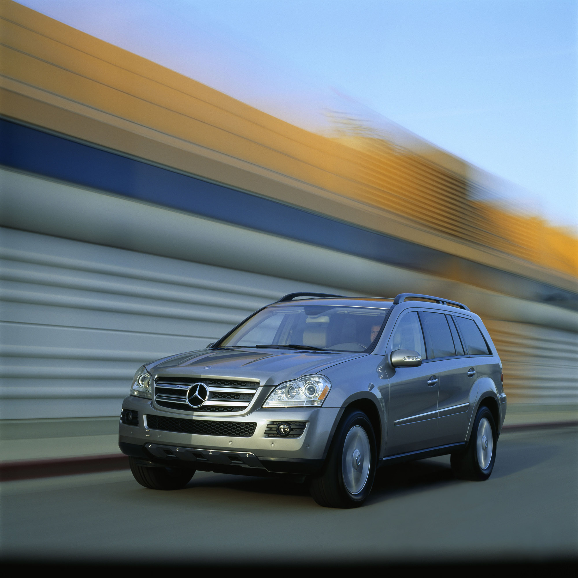 Mercedes-Benz GL-Class photo #2