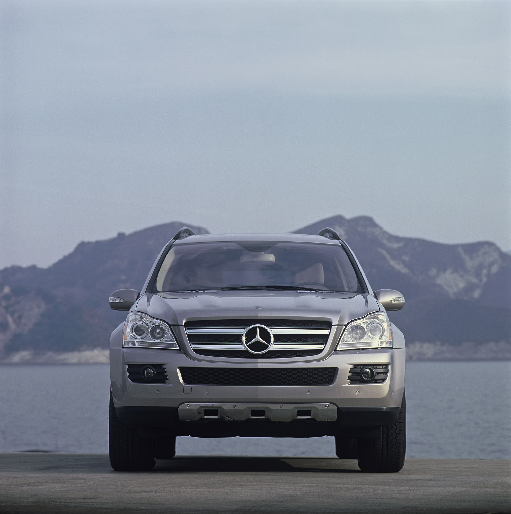 Mercedes-Benz GL-Class photo #4