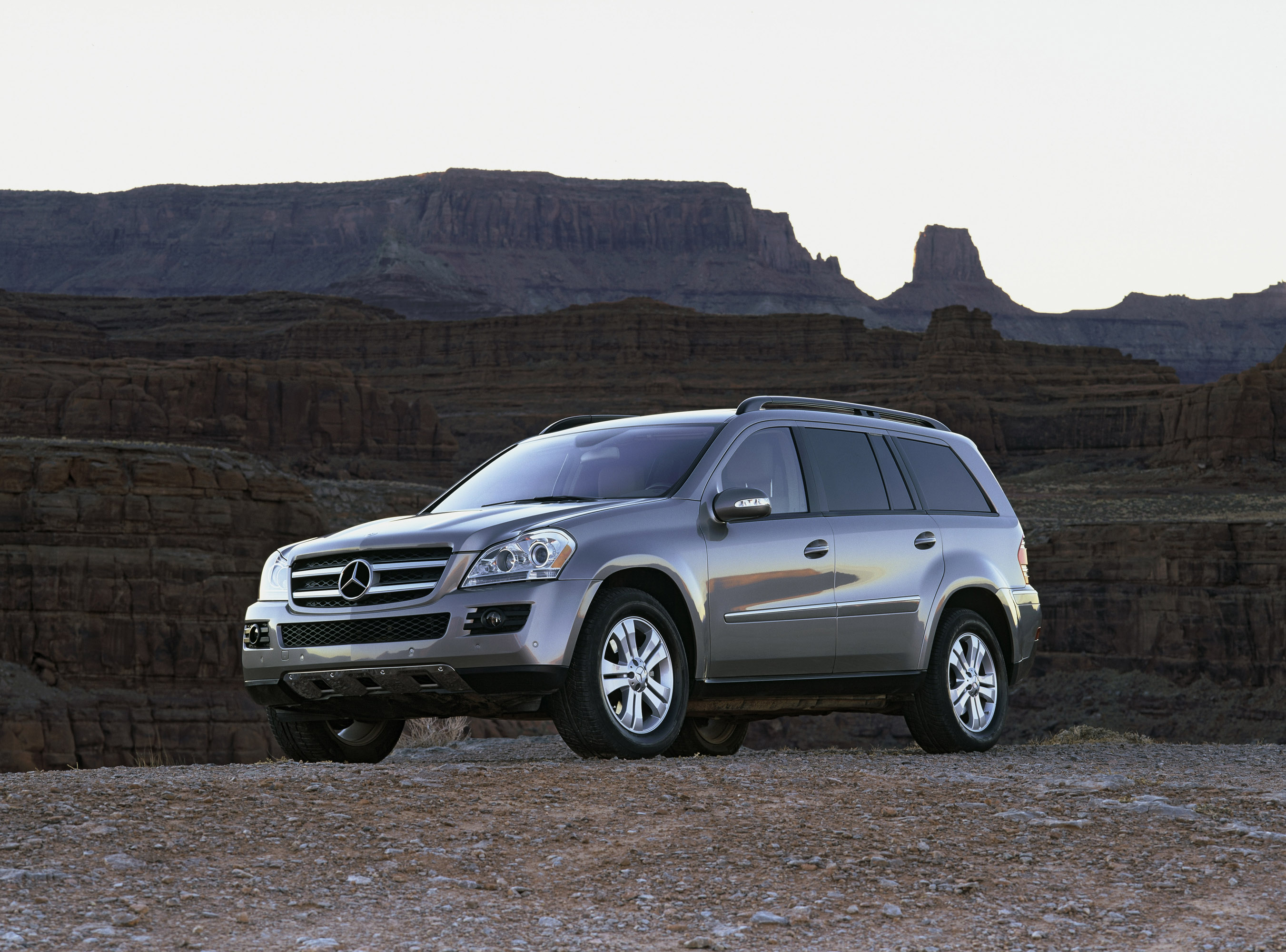 Mercedes-Benz GL-Class photo #15