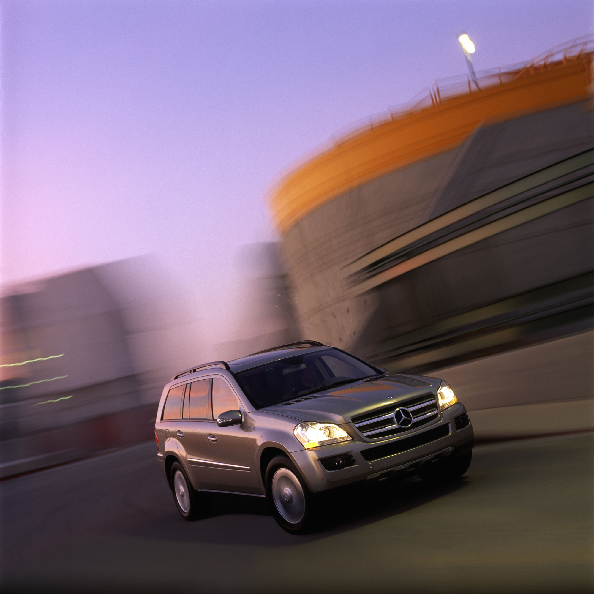 Mercedes-Benz GL-Class photo #18