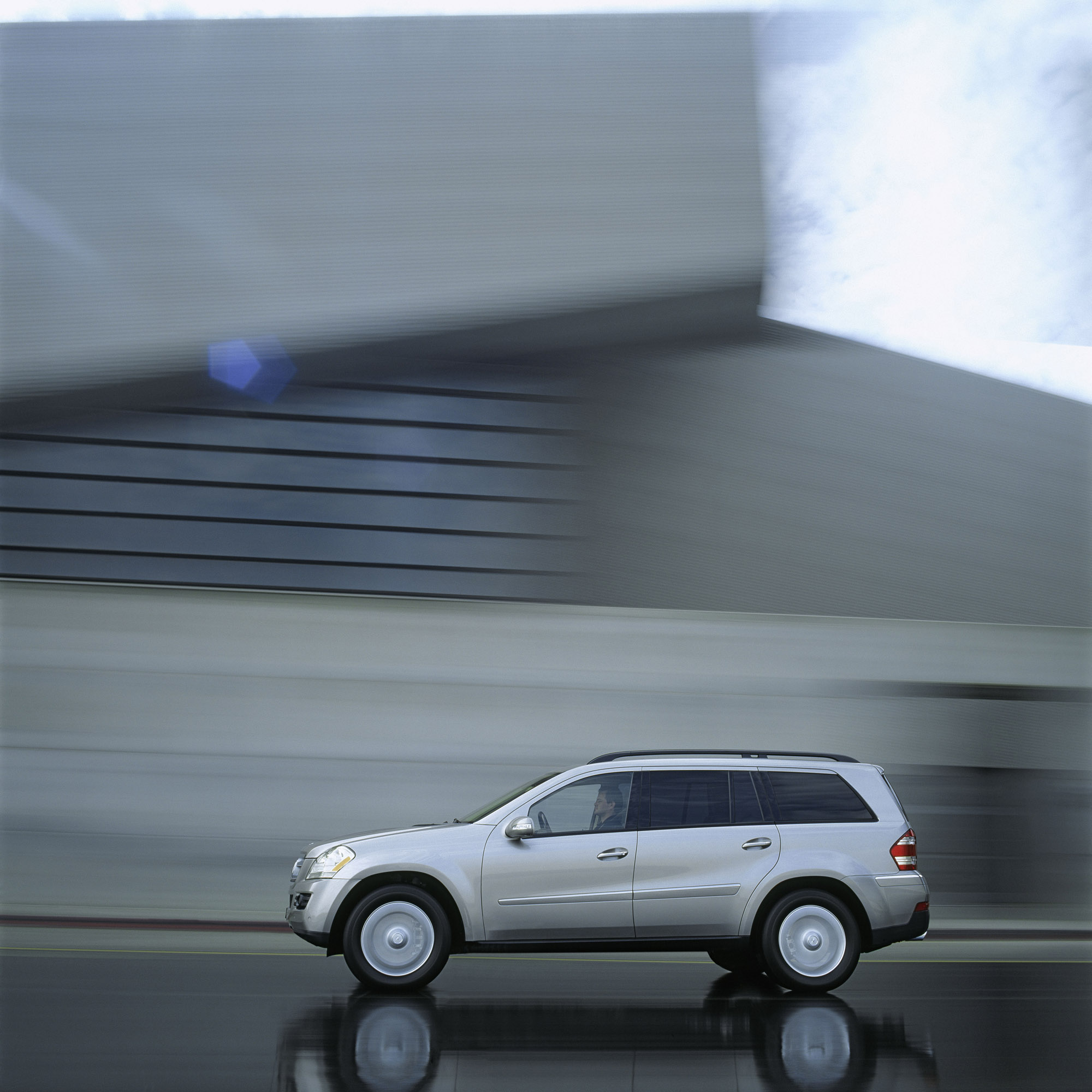 Mercedes-Benz GL-Class photo #19