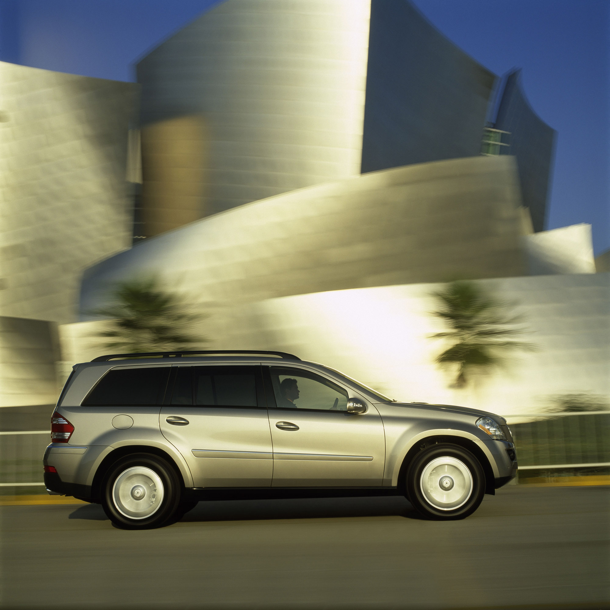 Mercedes-Benz GL-Class photo #20