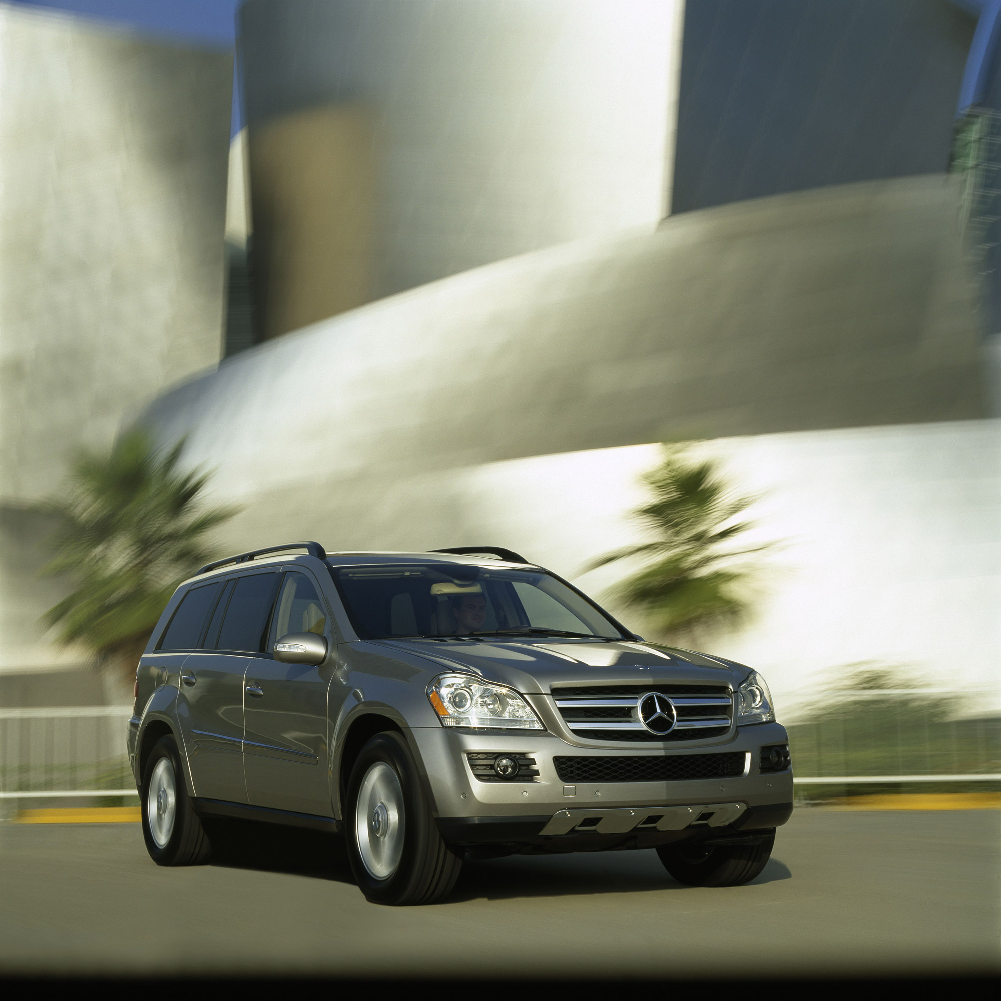 Mercedes-Benz GL-Class photo #21