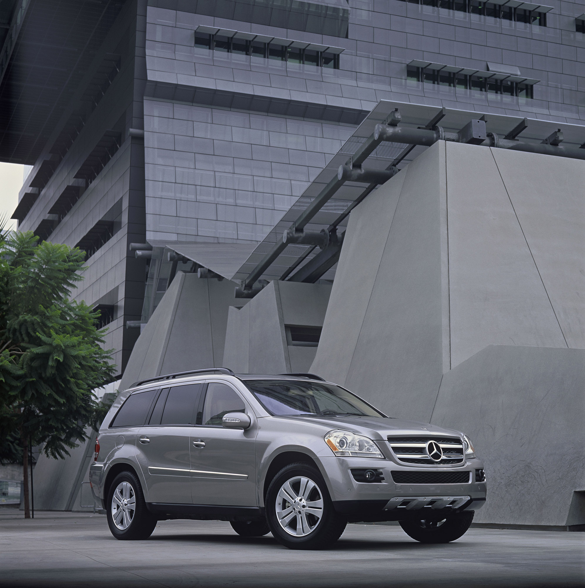 Mercedes-Benz GL-Class photo #24