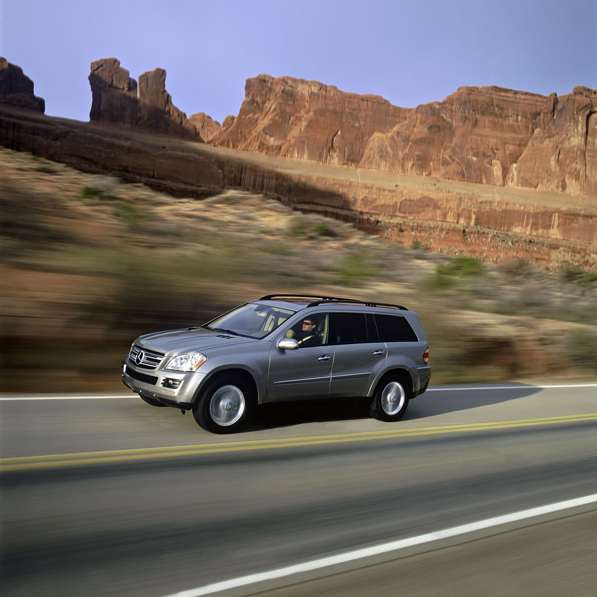 Mercedes-Benz GL-Class photo #27