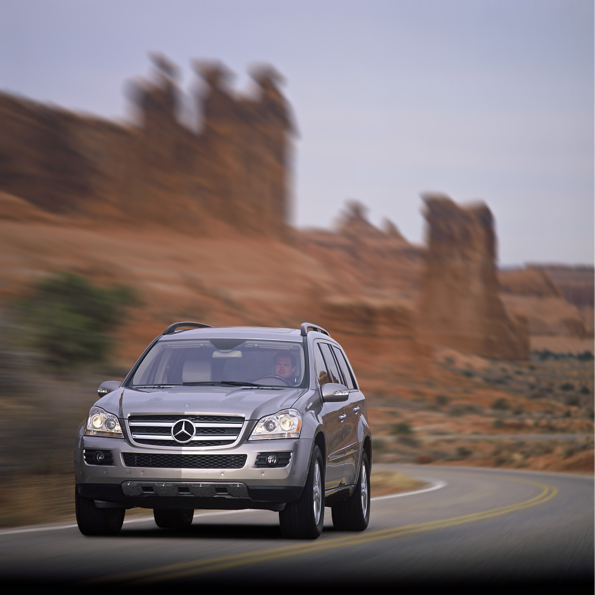 Mercedes-Benz GL-Class photo #29