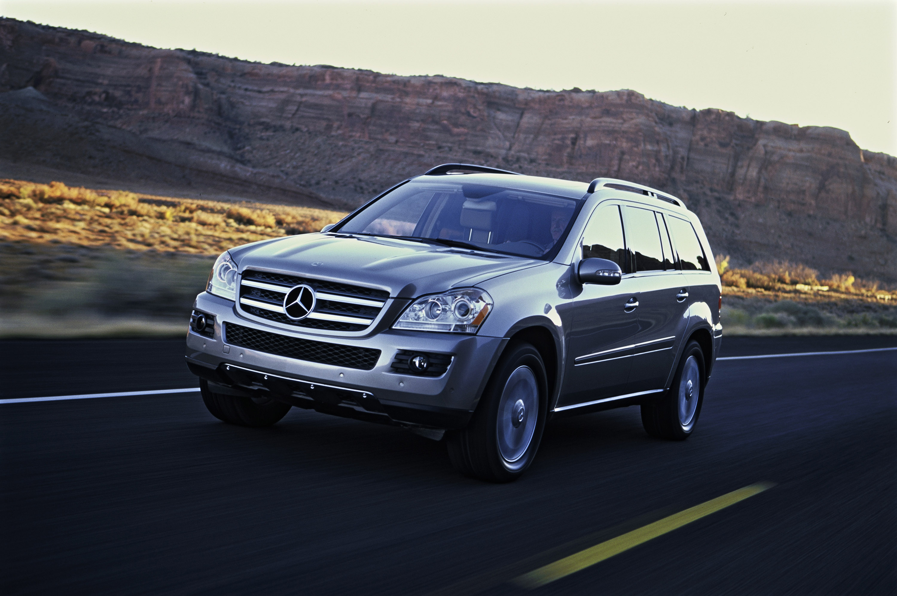 Mercedes-Benz GL-Class photo #33