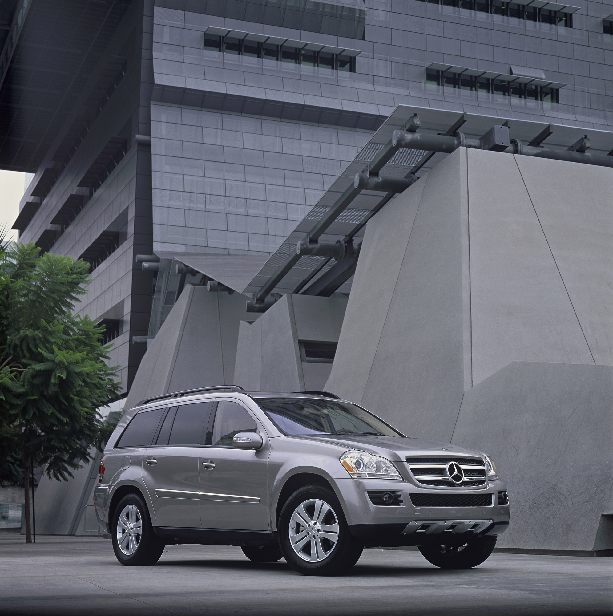 Mercedes-Benz GL-Class photo #37