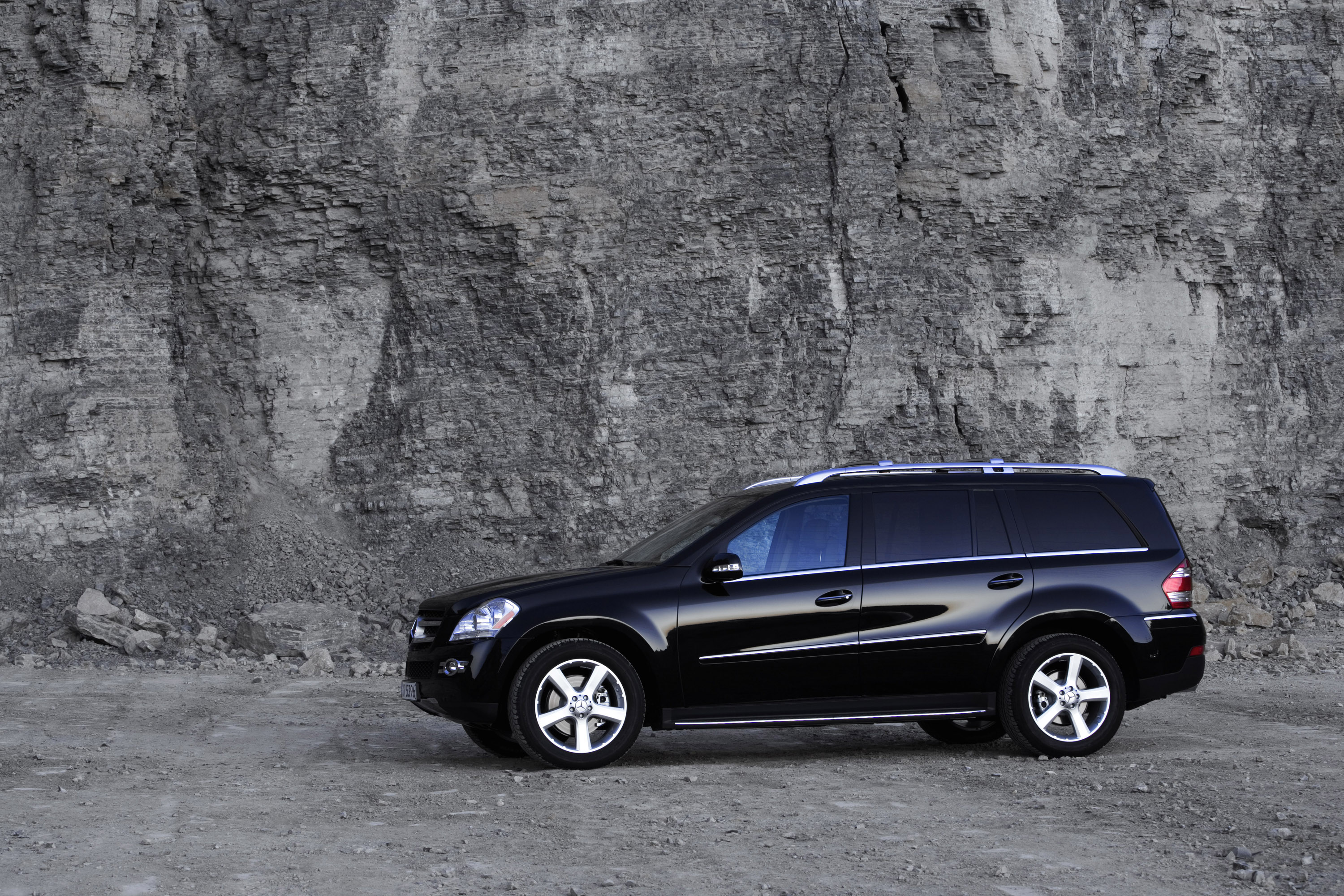 Mercedes-Benz GL-Class photo #41