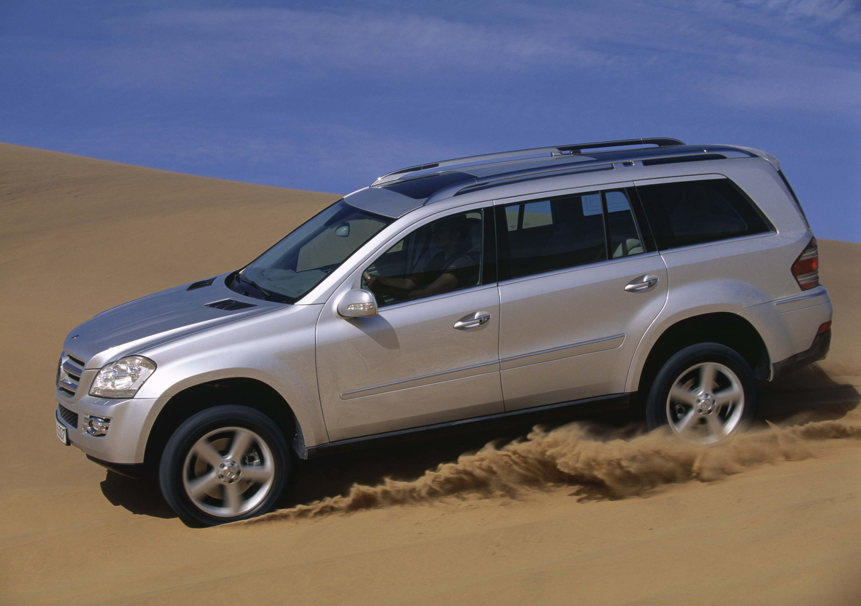 Mercedes-Benz GL-Class photo #47