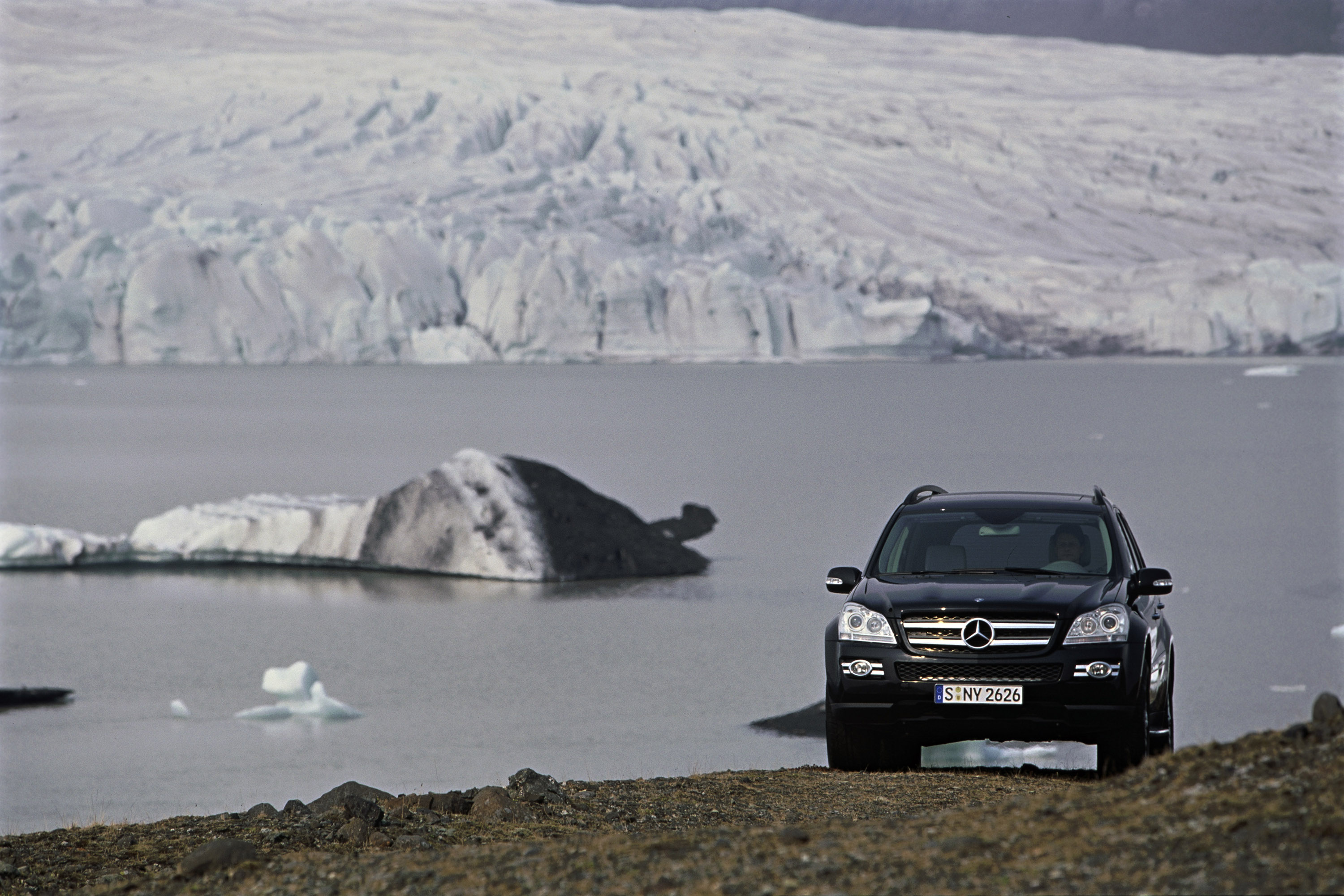 Mercedes-Benz GL-Class photo #53