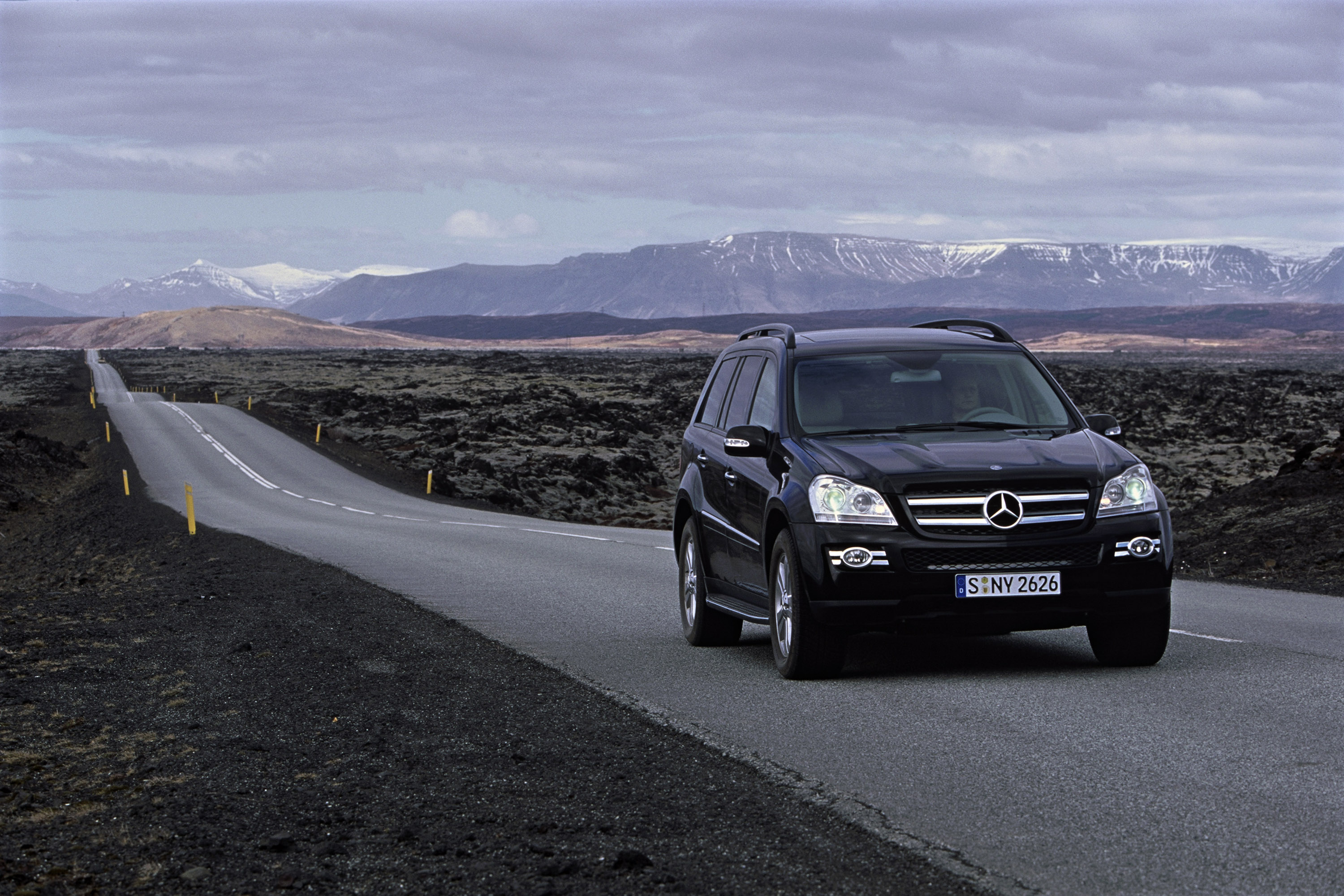 Mercedes-Benz GL-Class photo #59