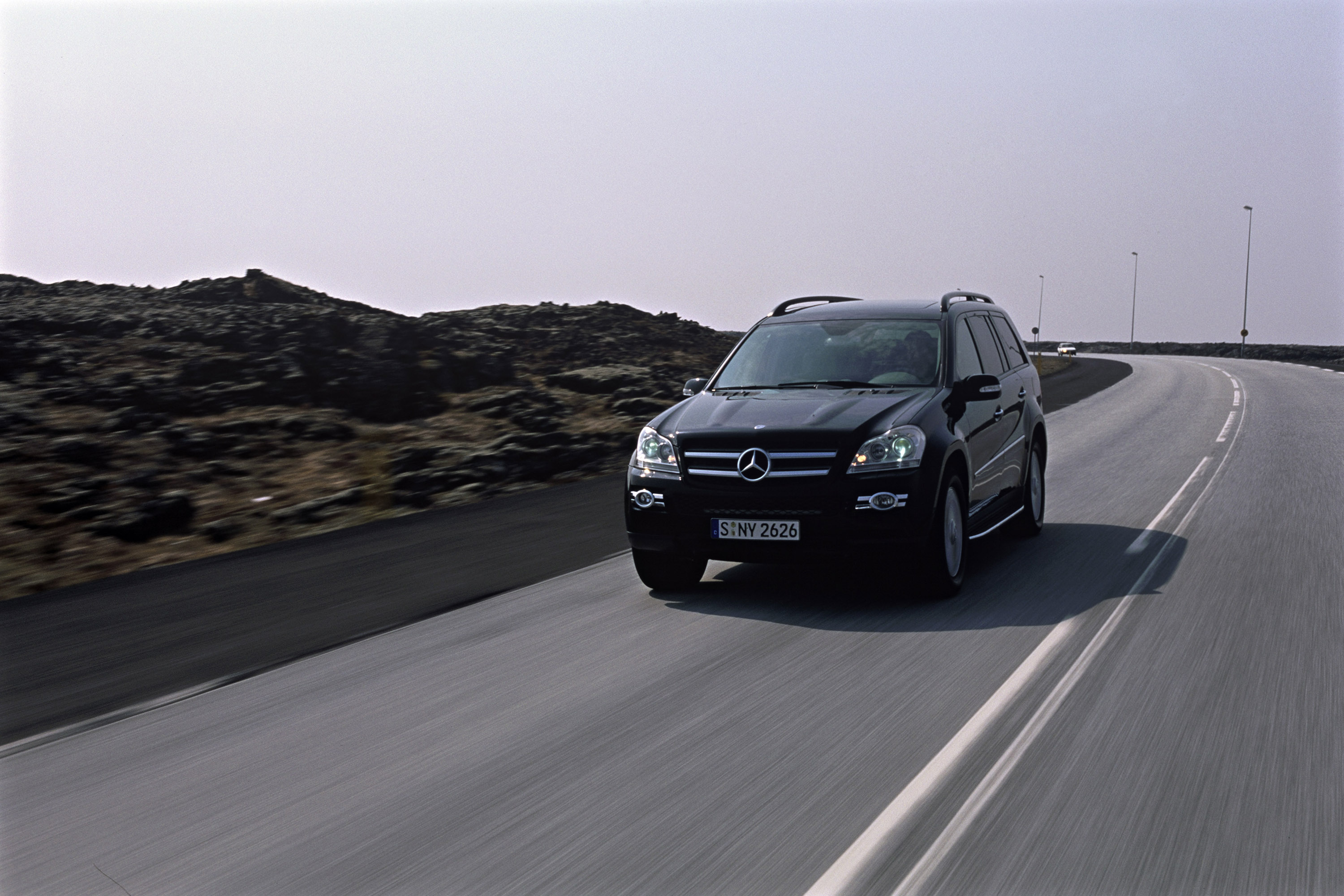 Mercedes-Benz GL-Class photo #60