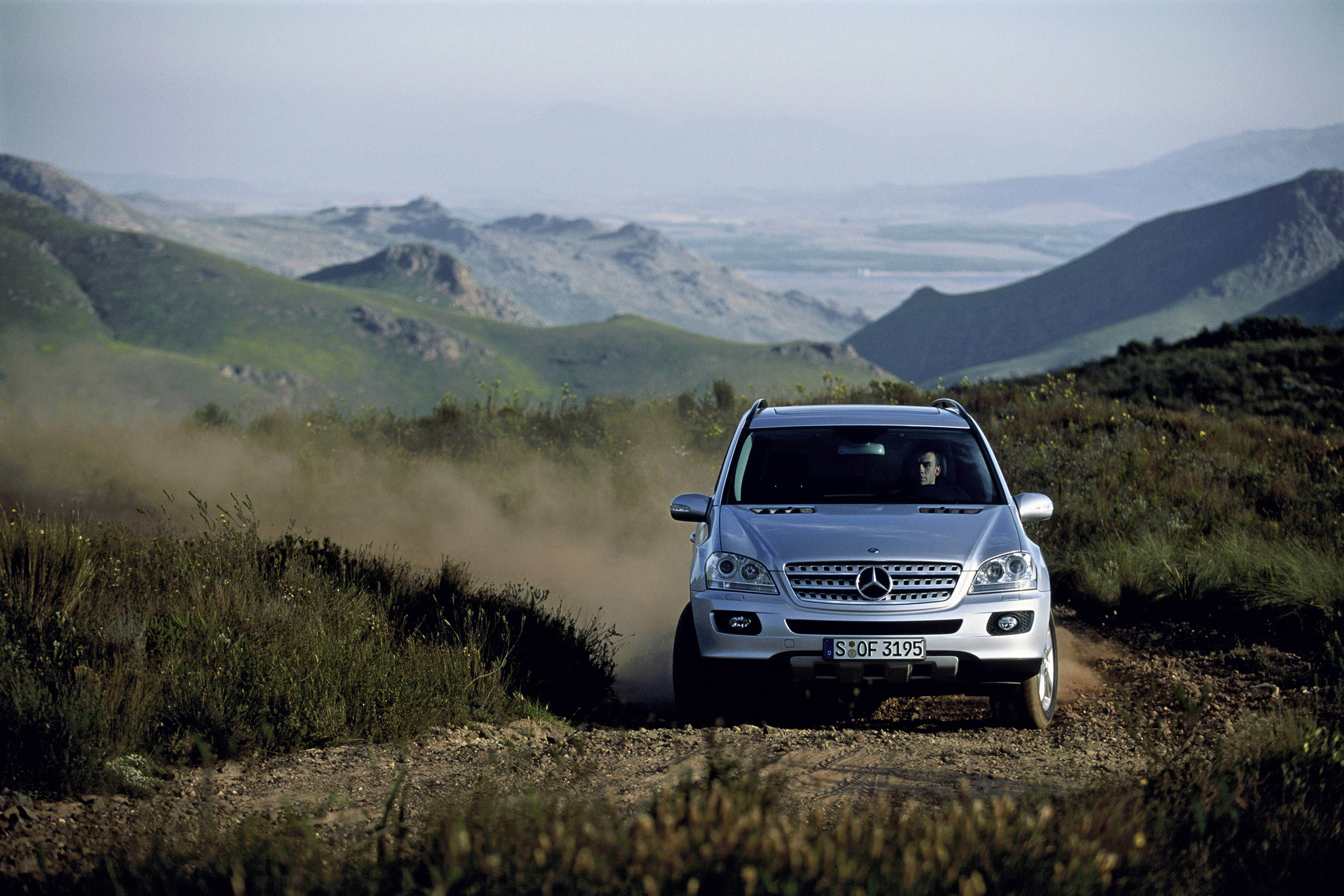 Mercedes-Benz ML350 photo #19