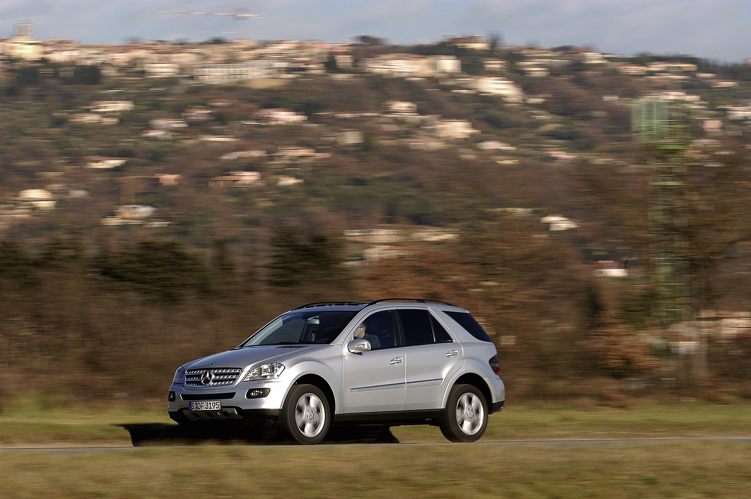 Mercedes-Benz ML350 photo #24