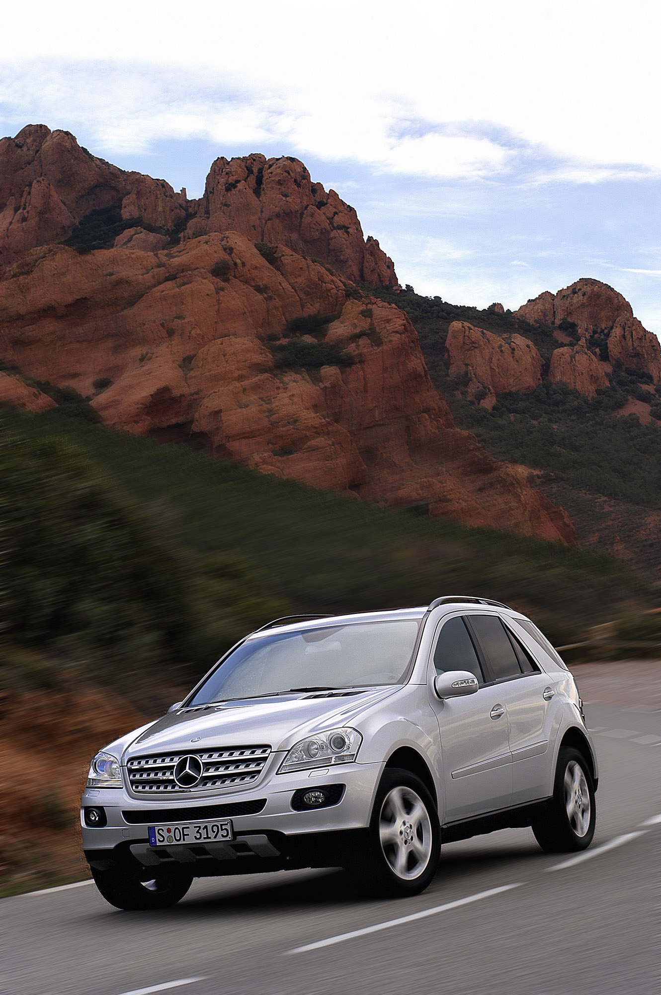 Mercedes-Benz ML350 photo #25