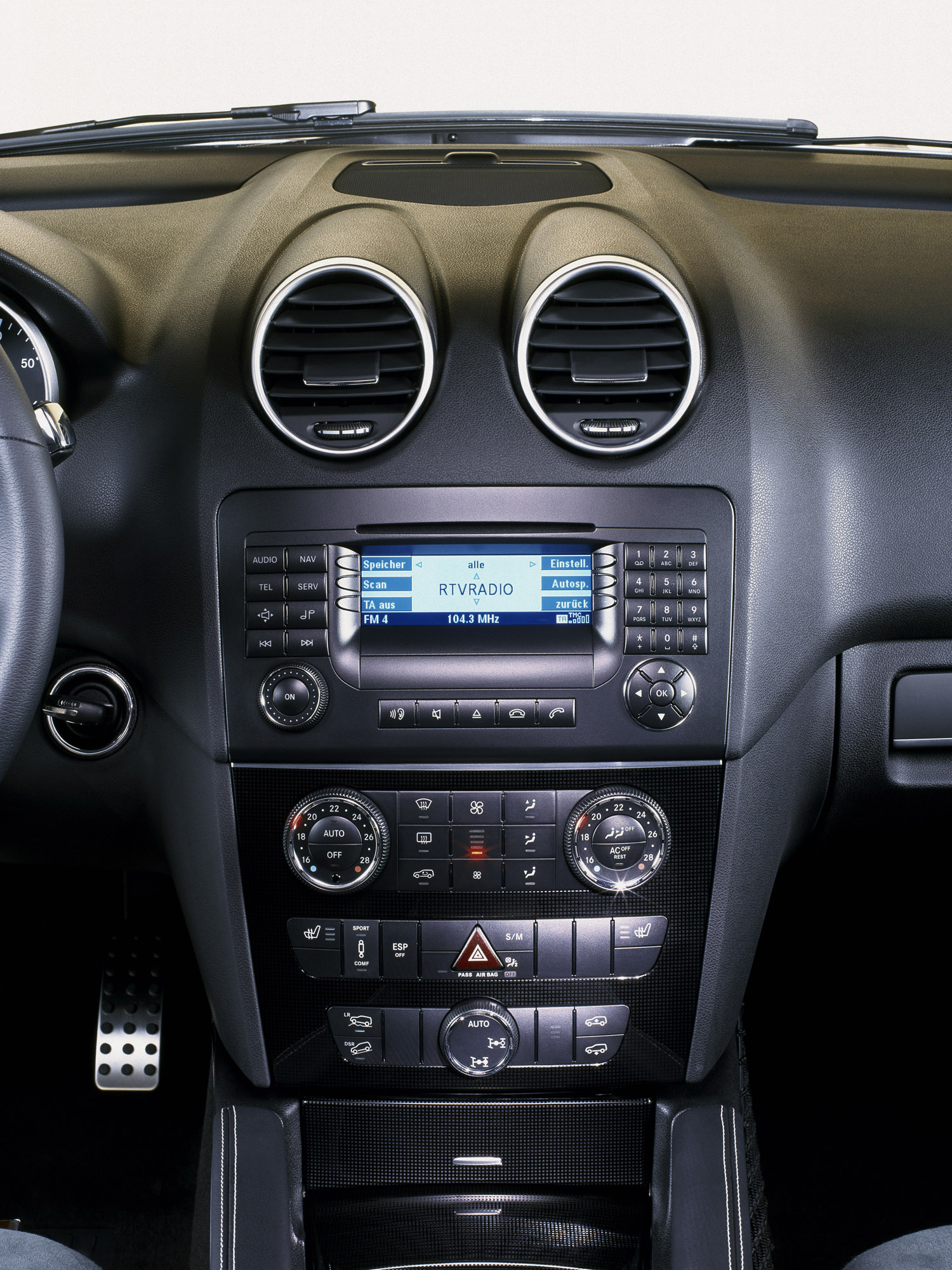 Mercedes-Benz ML350 photo #32