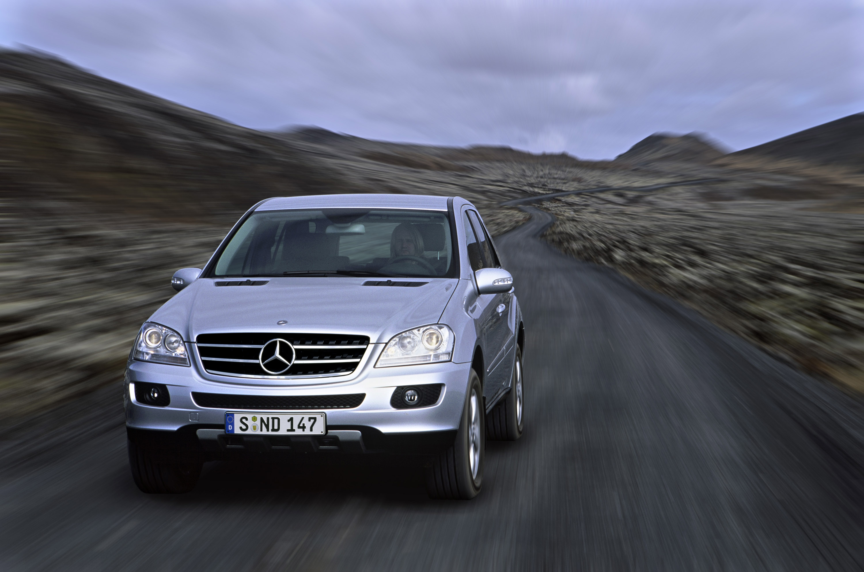 Mercedes-Benz ML420 CDI 4MATIC photo #1