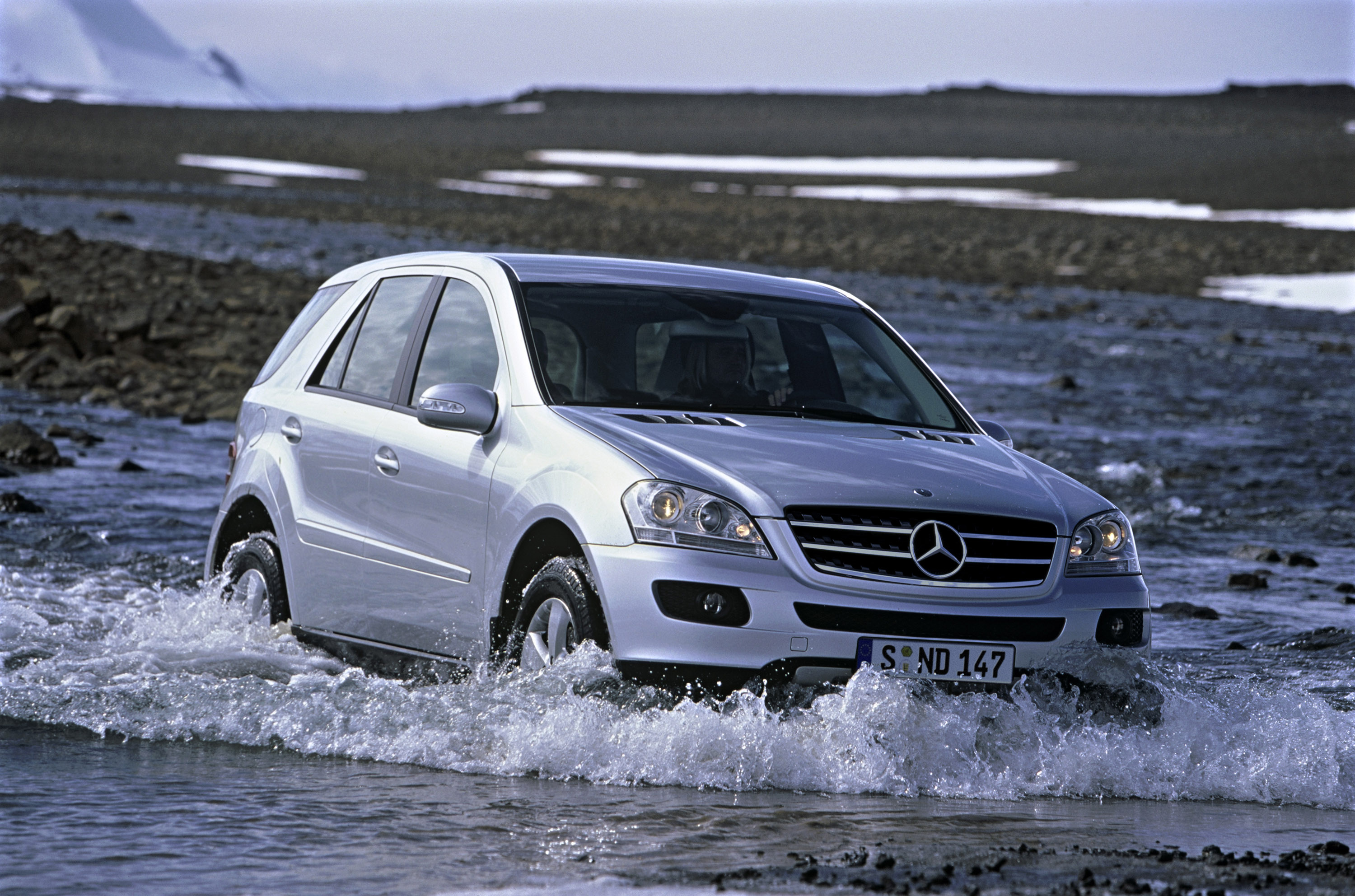 Mercedes-Benz ML420 CDI 4MATIC photo #3