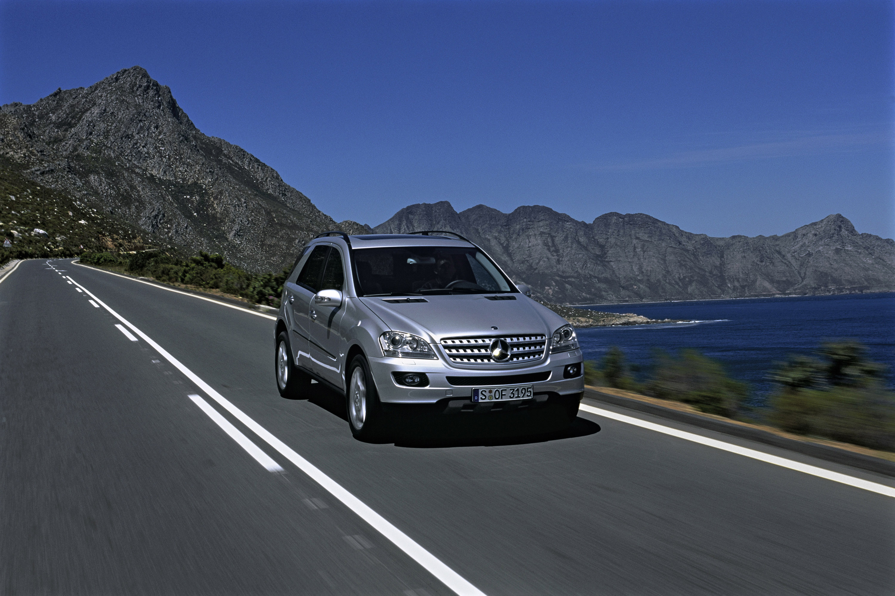 Mercedes-Benz ML420 CDI 4MATIC photo #6