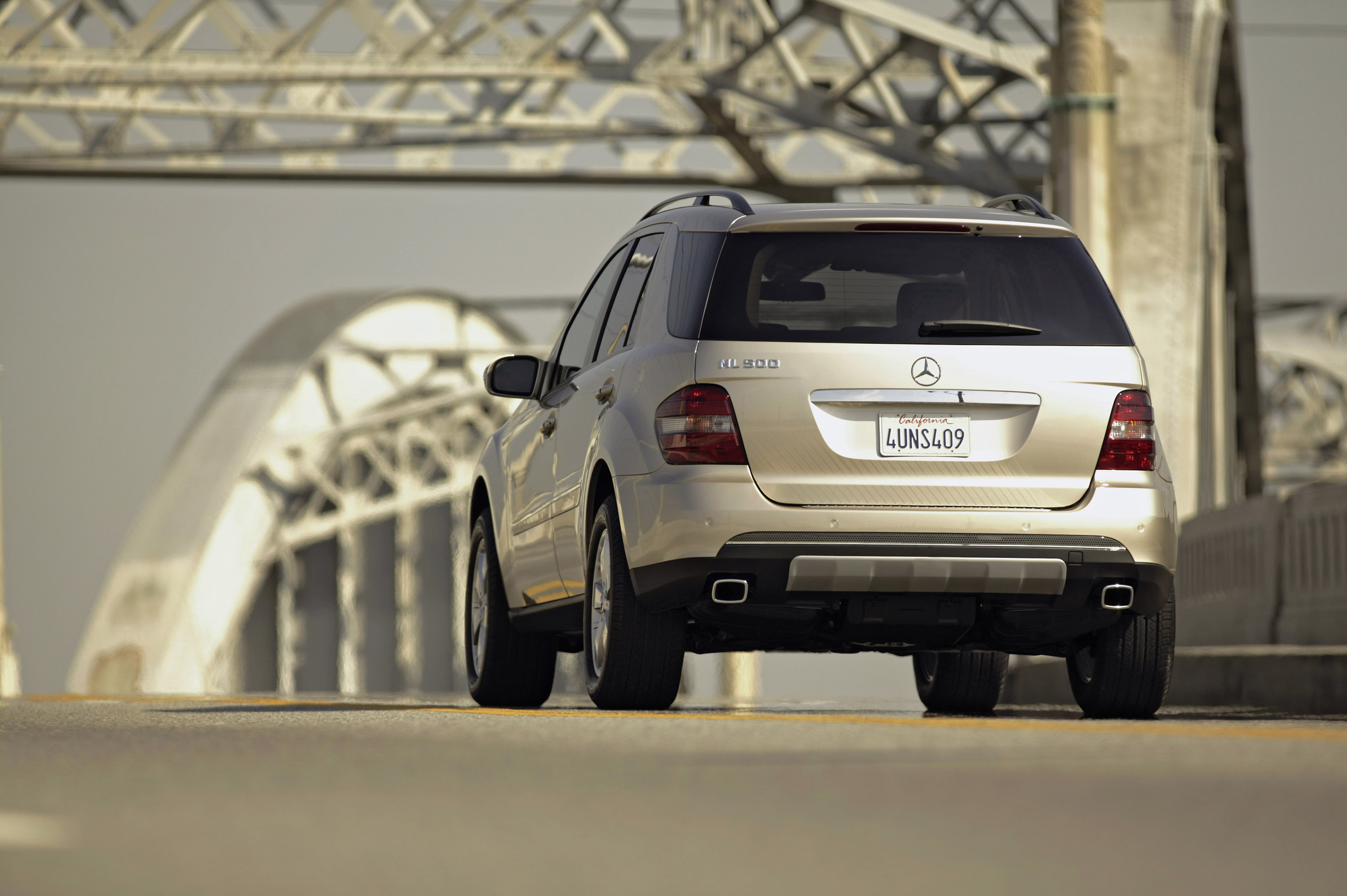 Mercedes-Benz ML500 photo #23