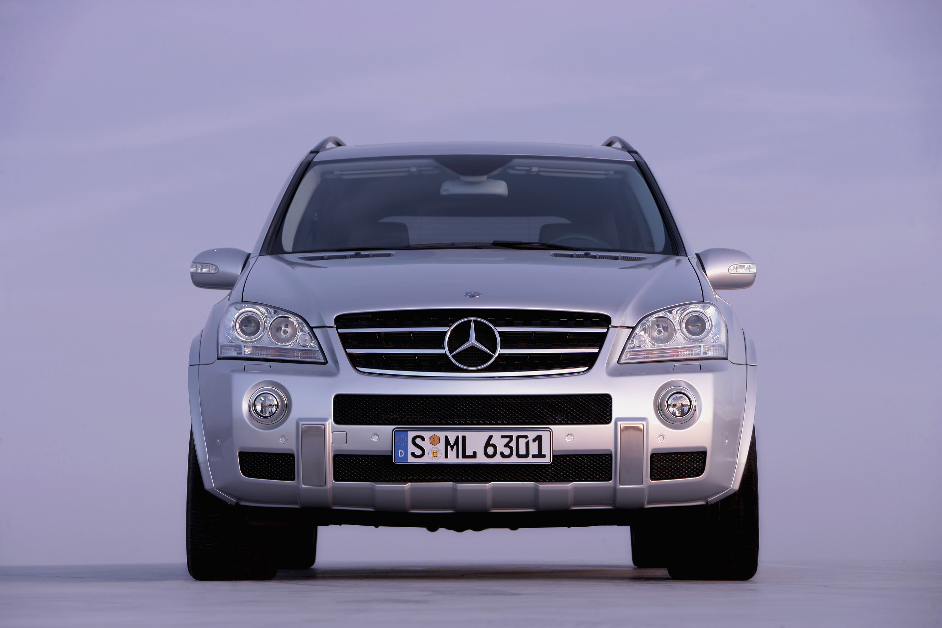 Mercedes-Benz ML63 AMG photo #2