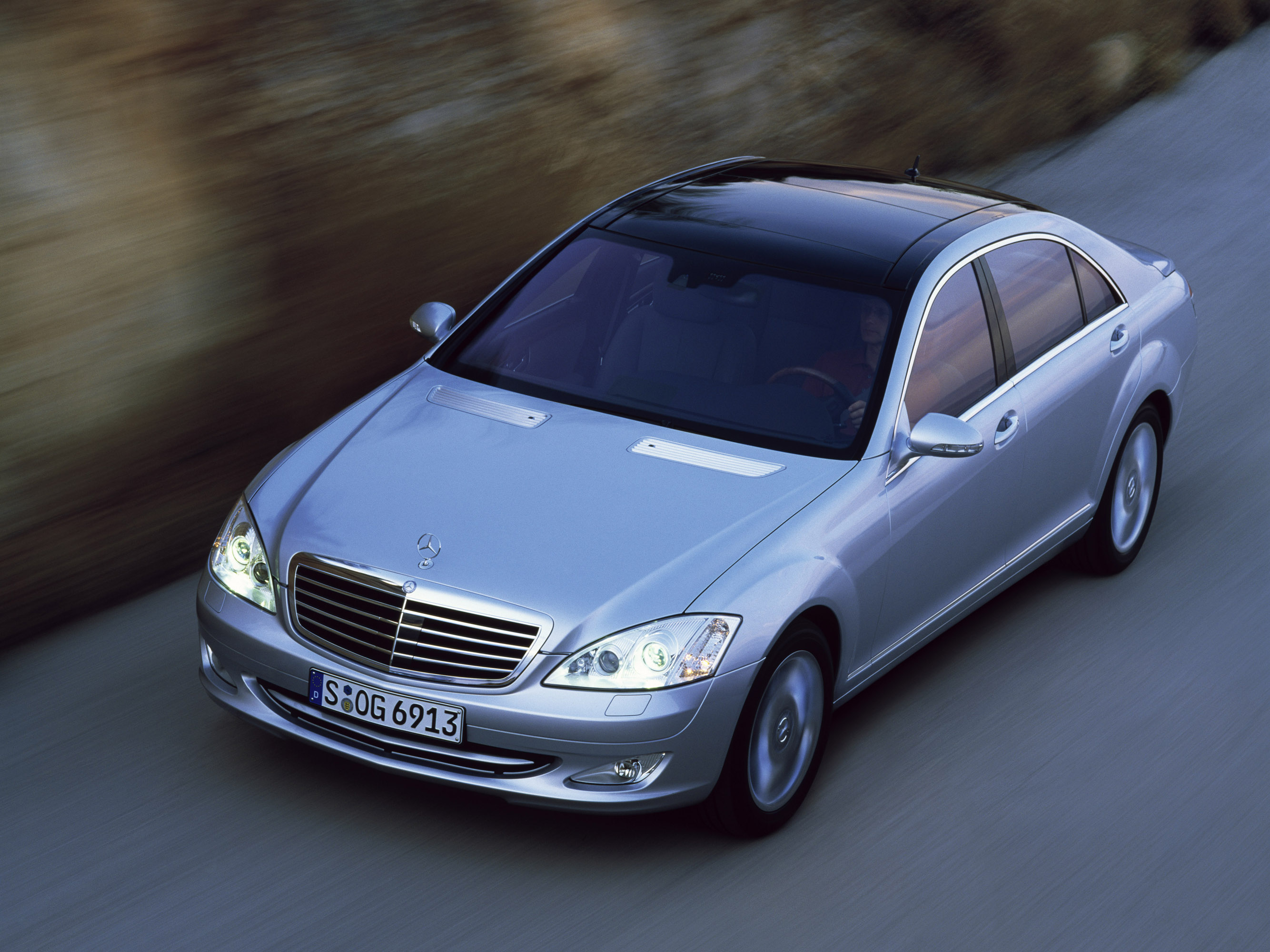 Mercedes-Benz S-Class photo #3