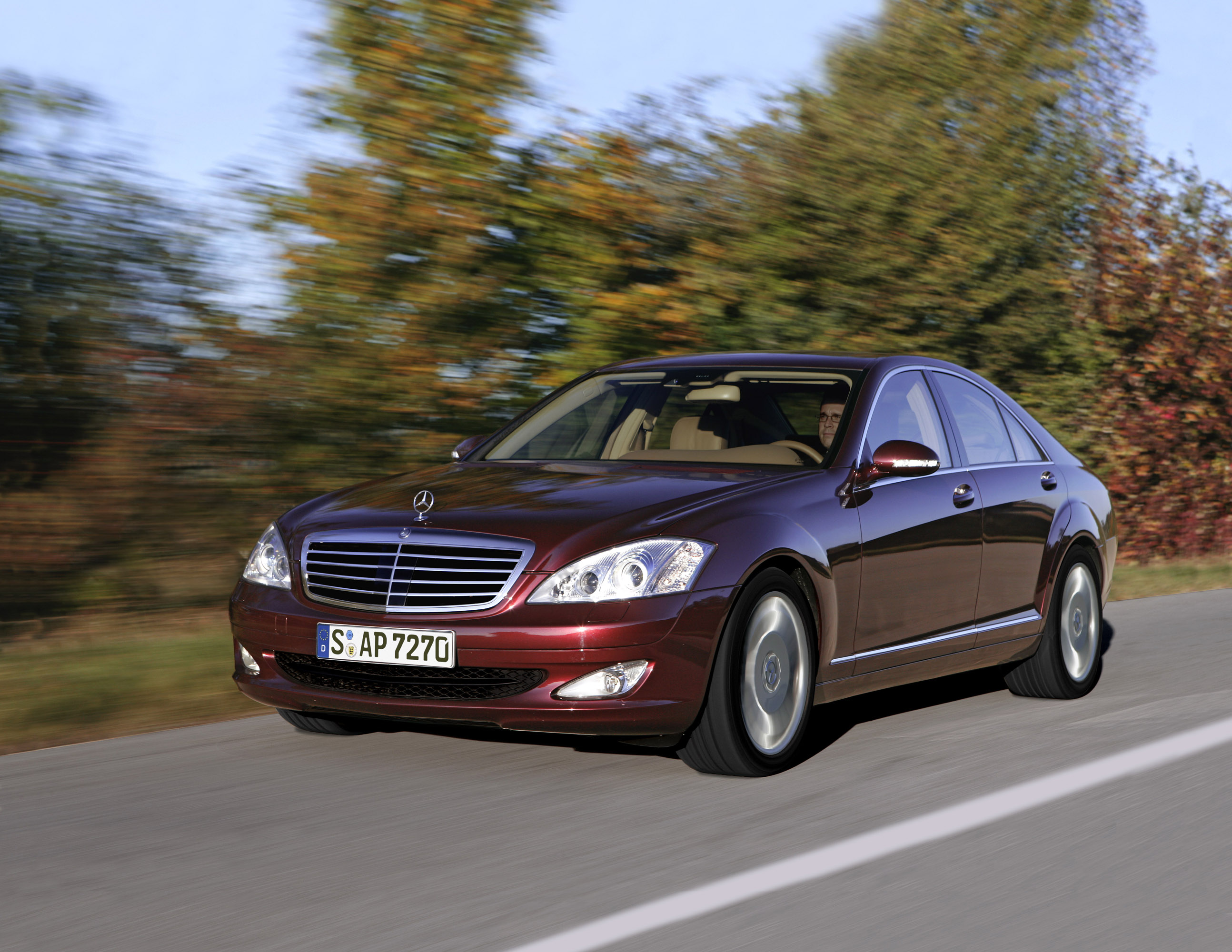 Mercedes-Benz S-Class photo #15
