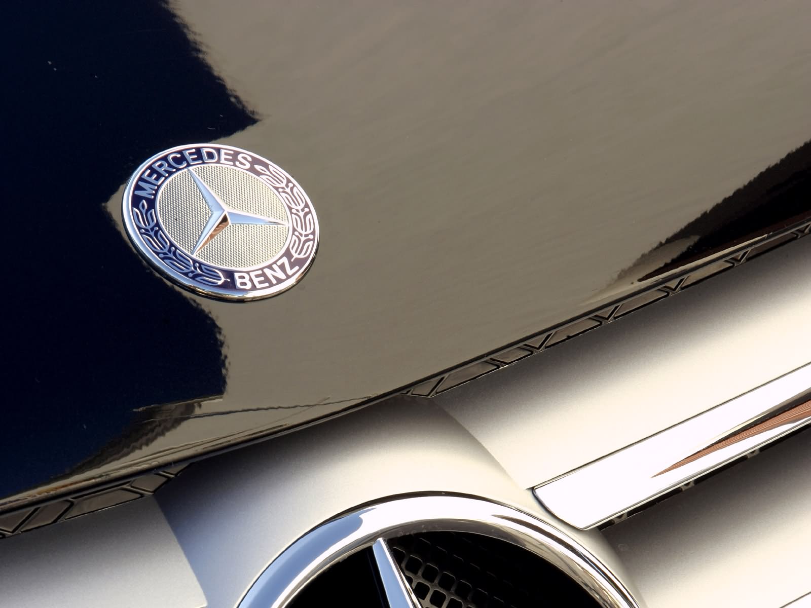 Mercedes-Benz SL350 photo #18