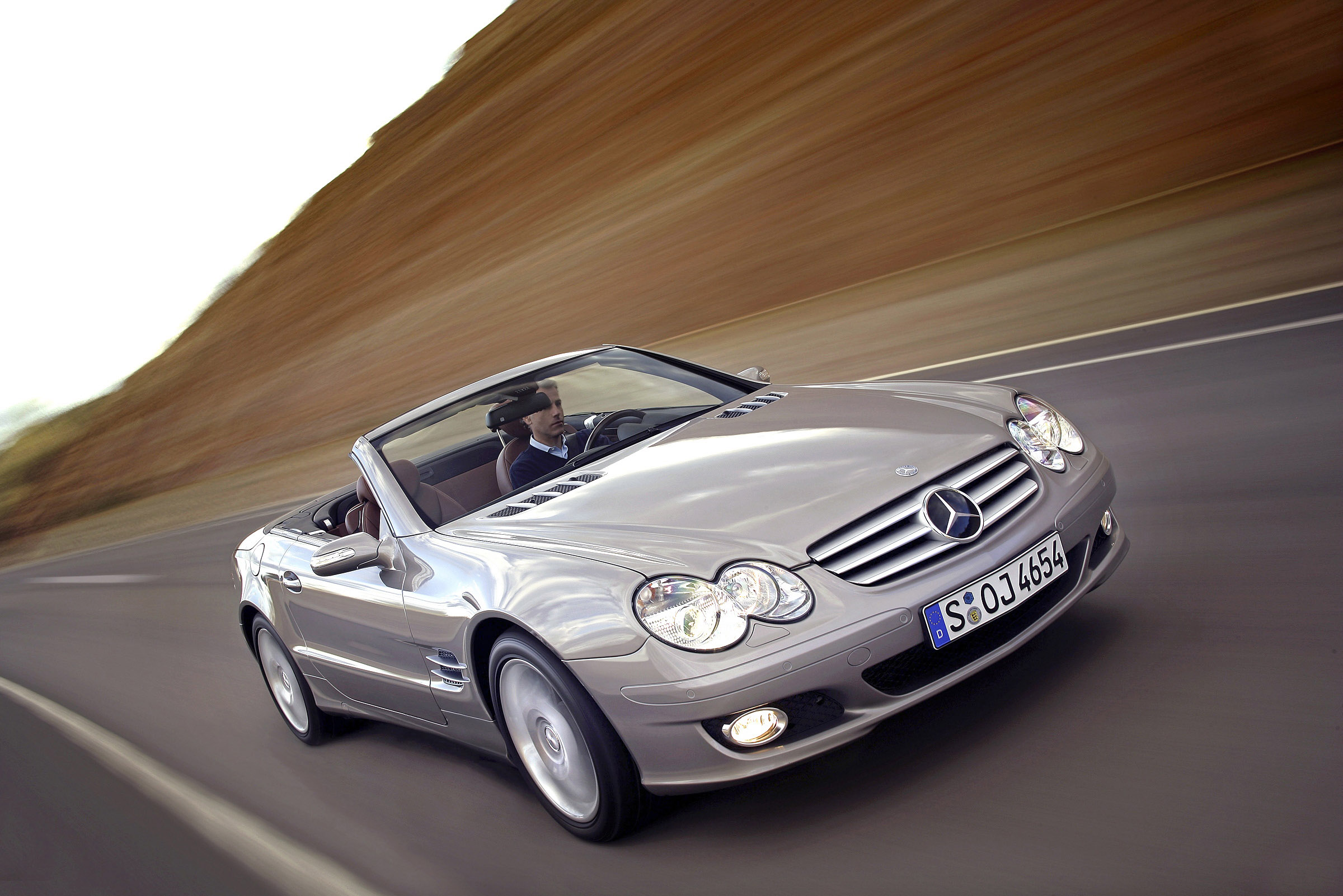 Mercedes-Benz SL500 photo #1