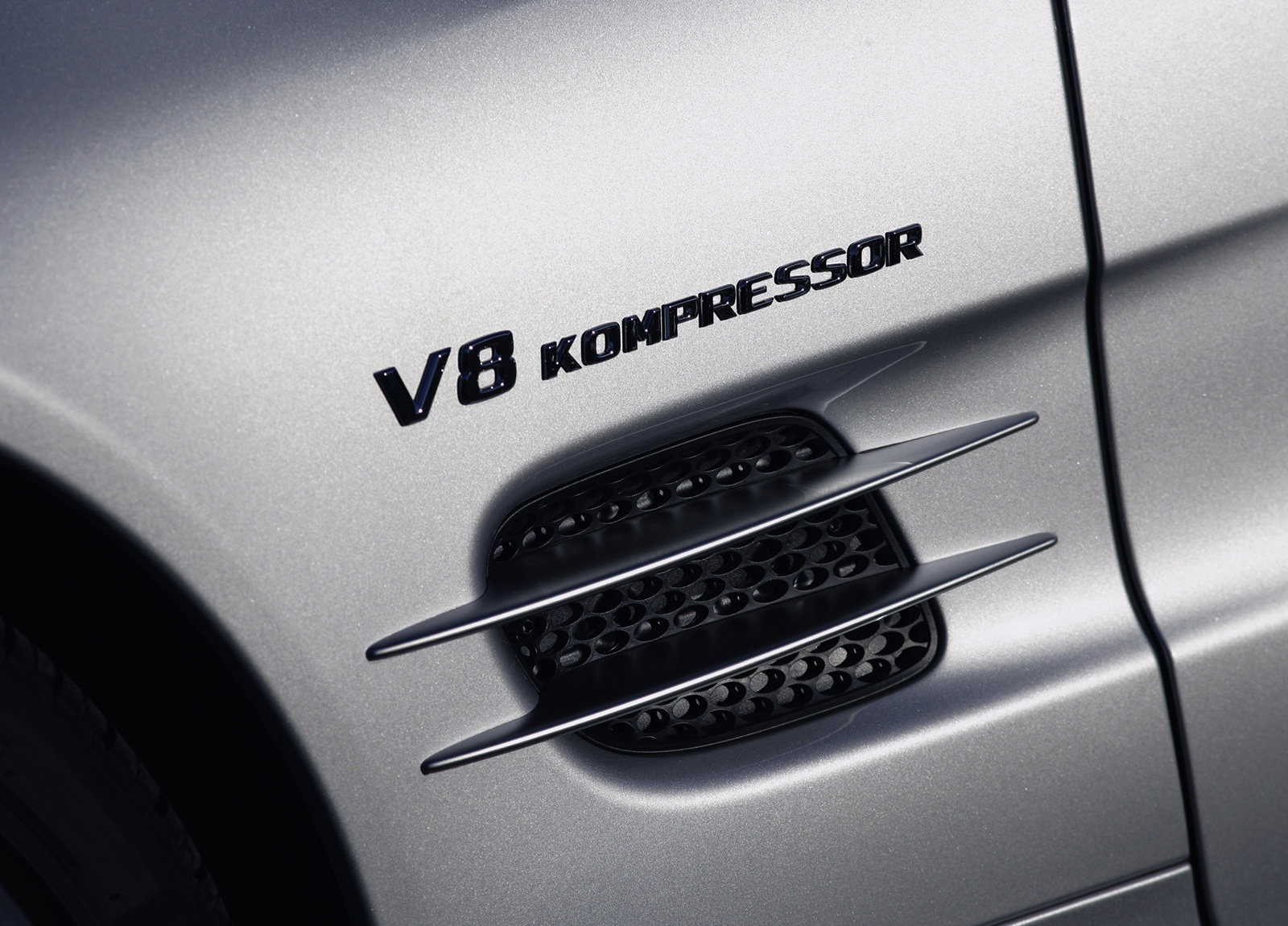 Mercedes-Benz SL55 AMG photo #24