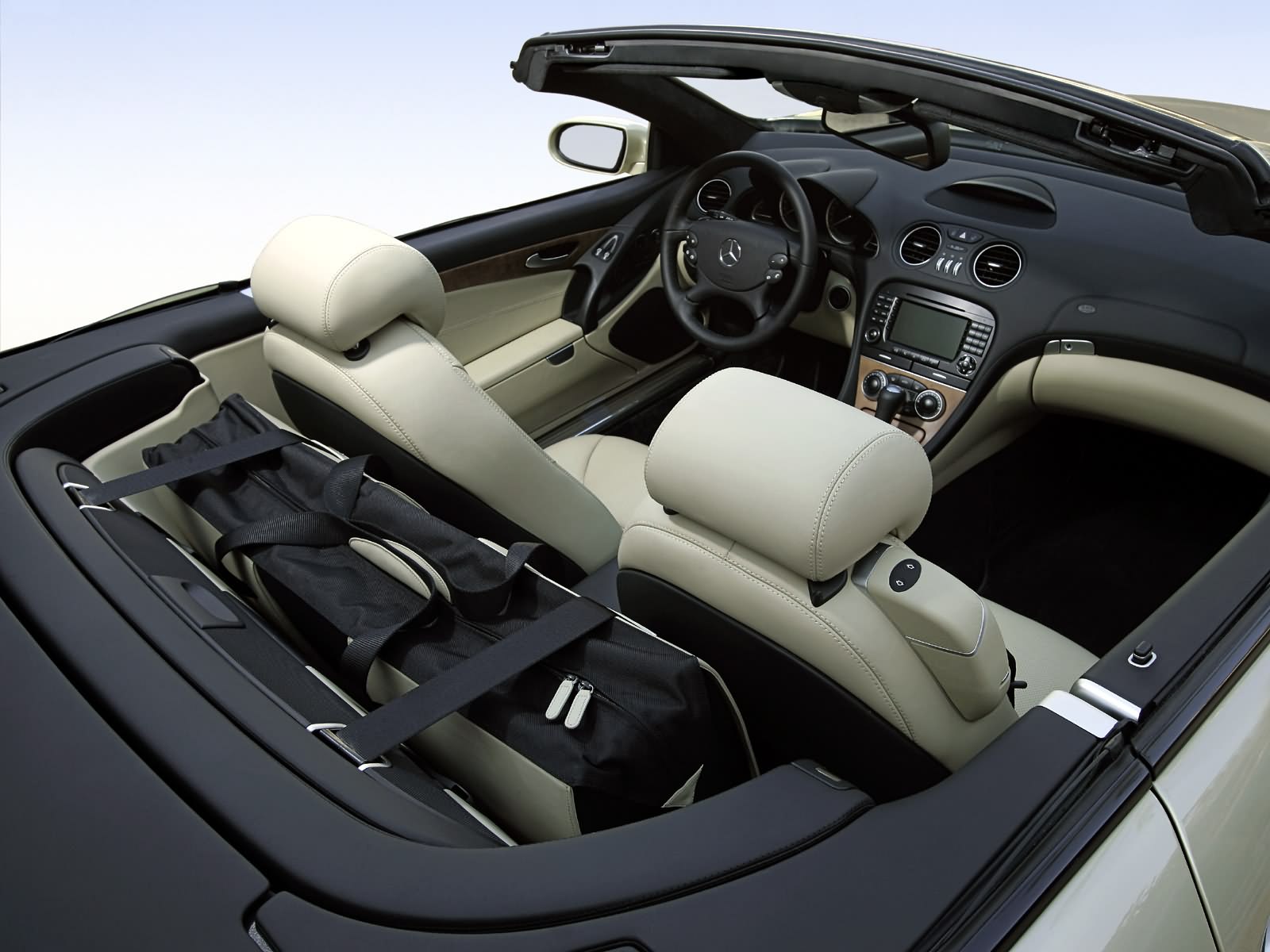 Mercedes-Benz SL600 photo #16