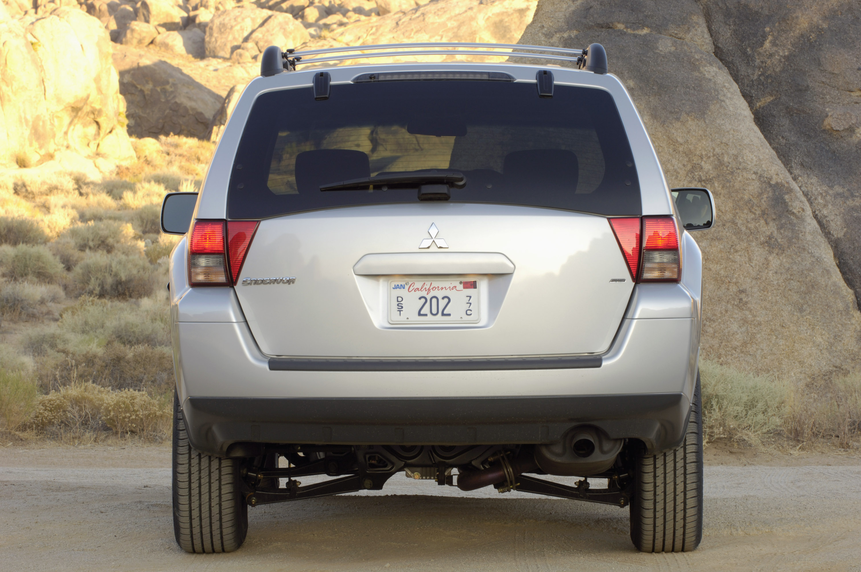 Mitsubishi Endeavor photo #19