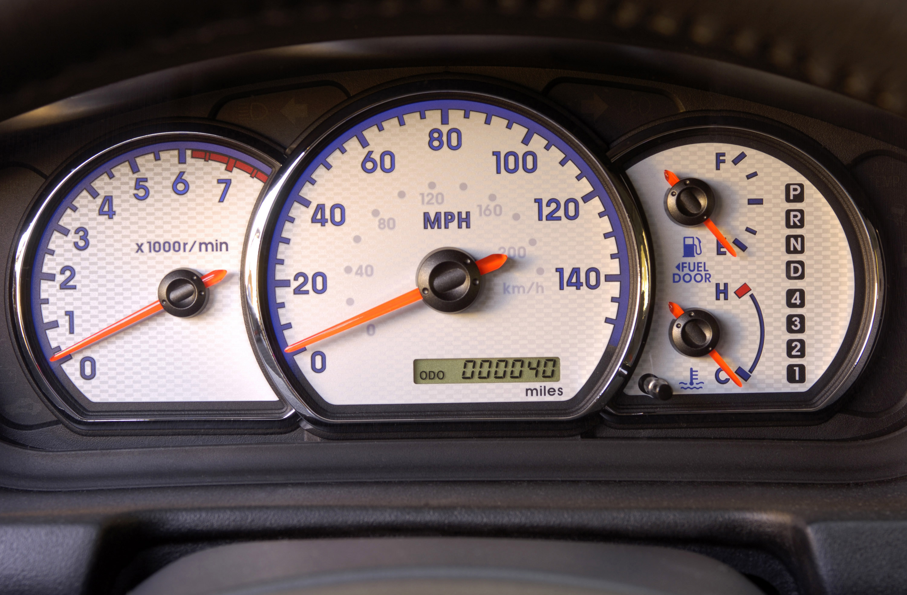 Mitsubishi Galant photo #11