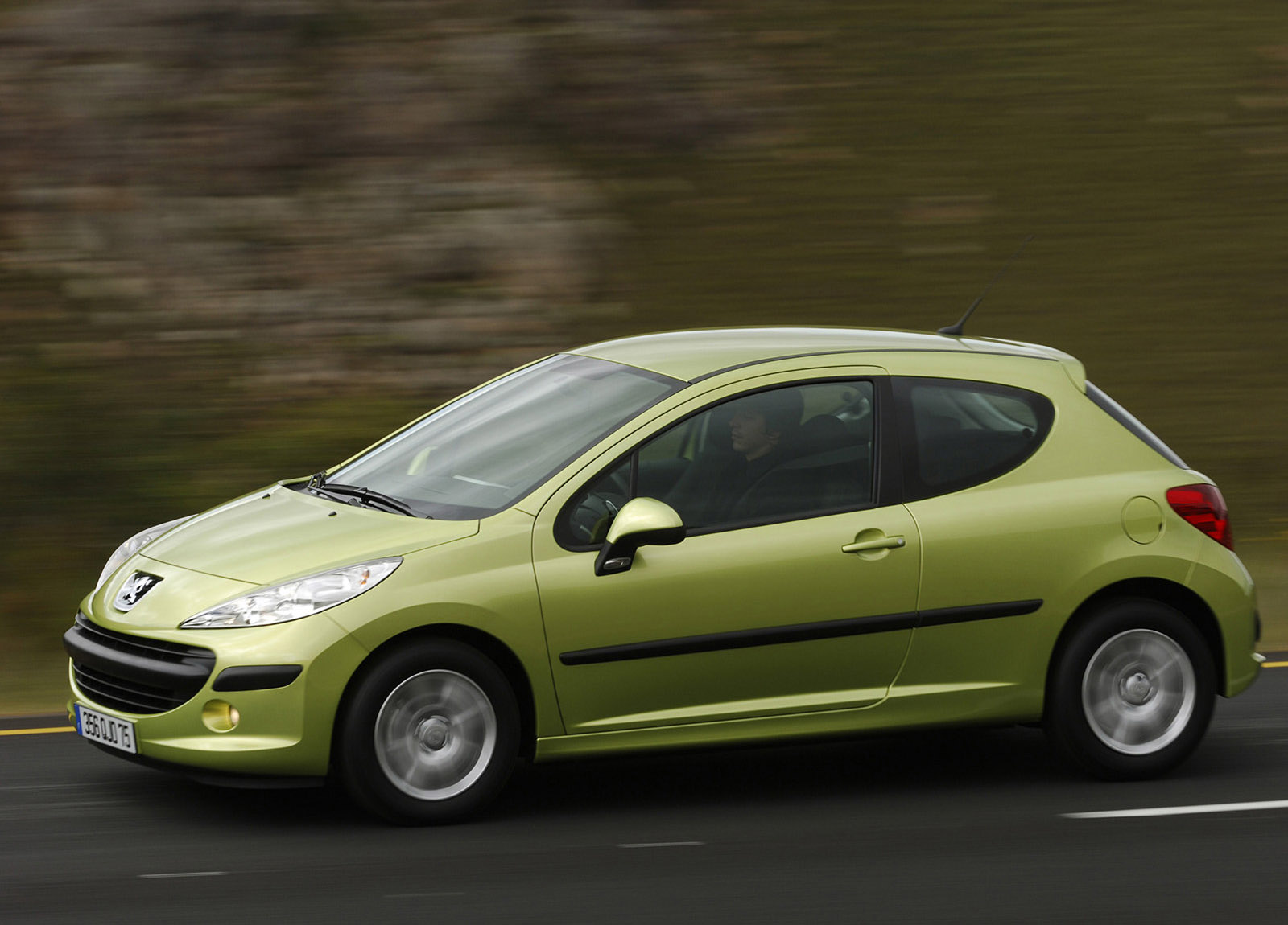 Peugeot 207 photo #21