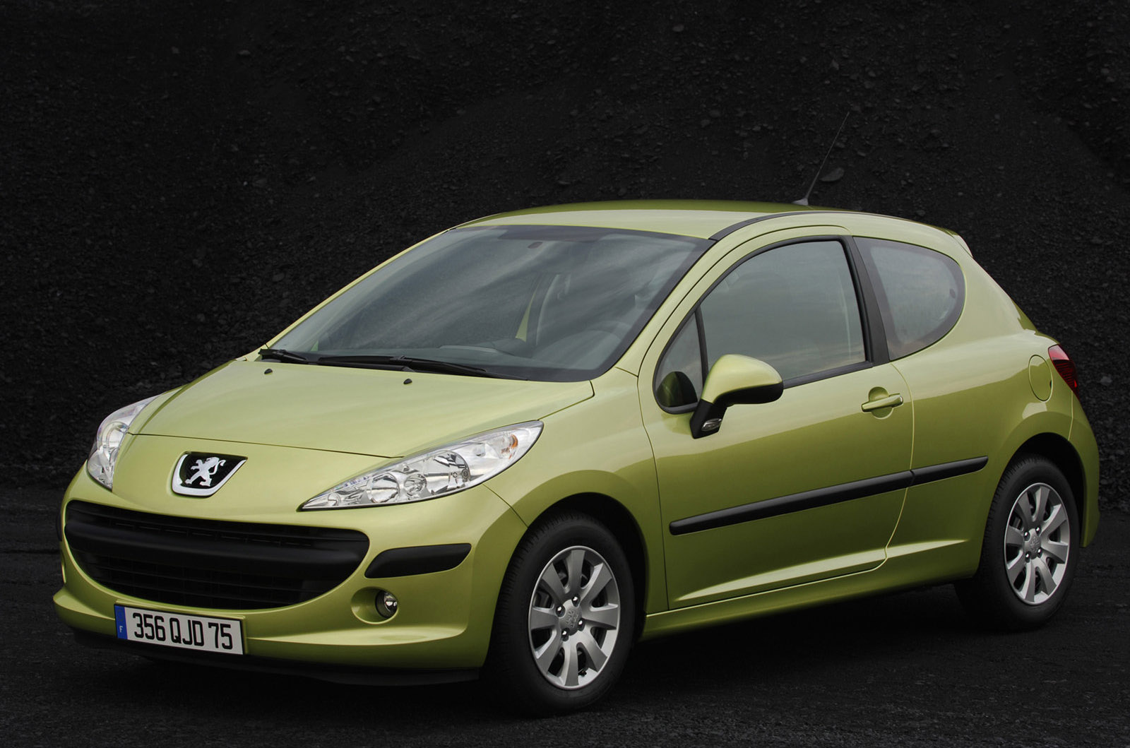 Peugeot 207 photo #24