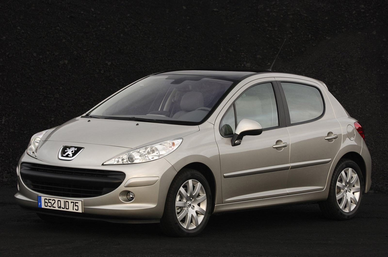 Peugeot 207 photo #25