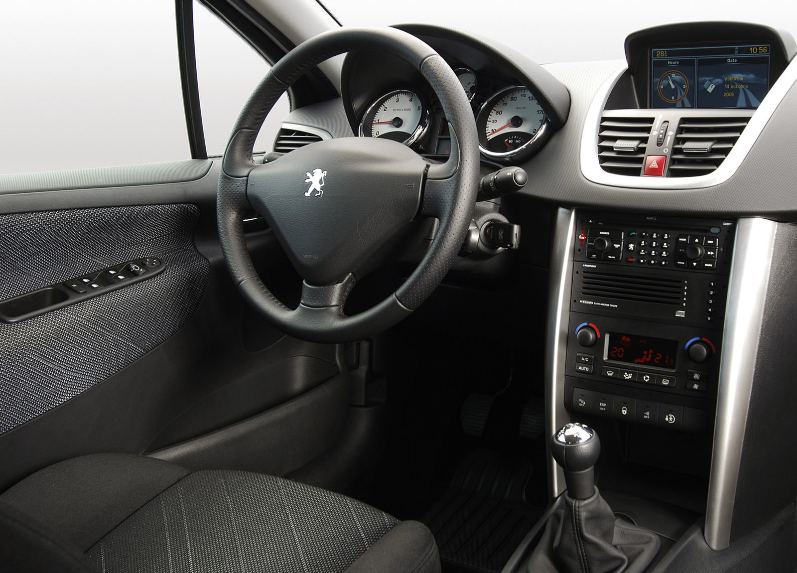 Peugeot 207 photo #38
