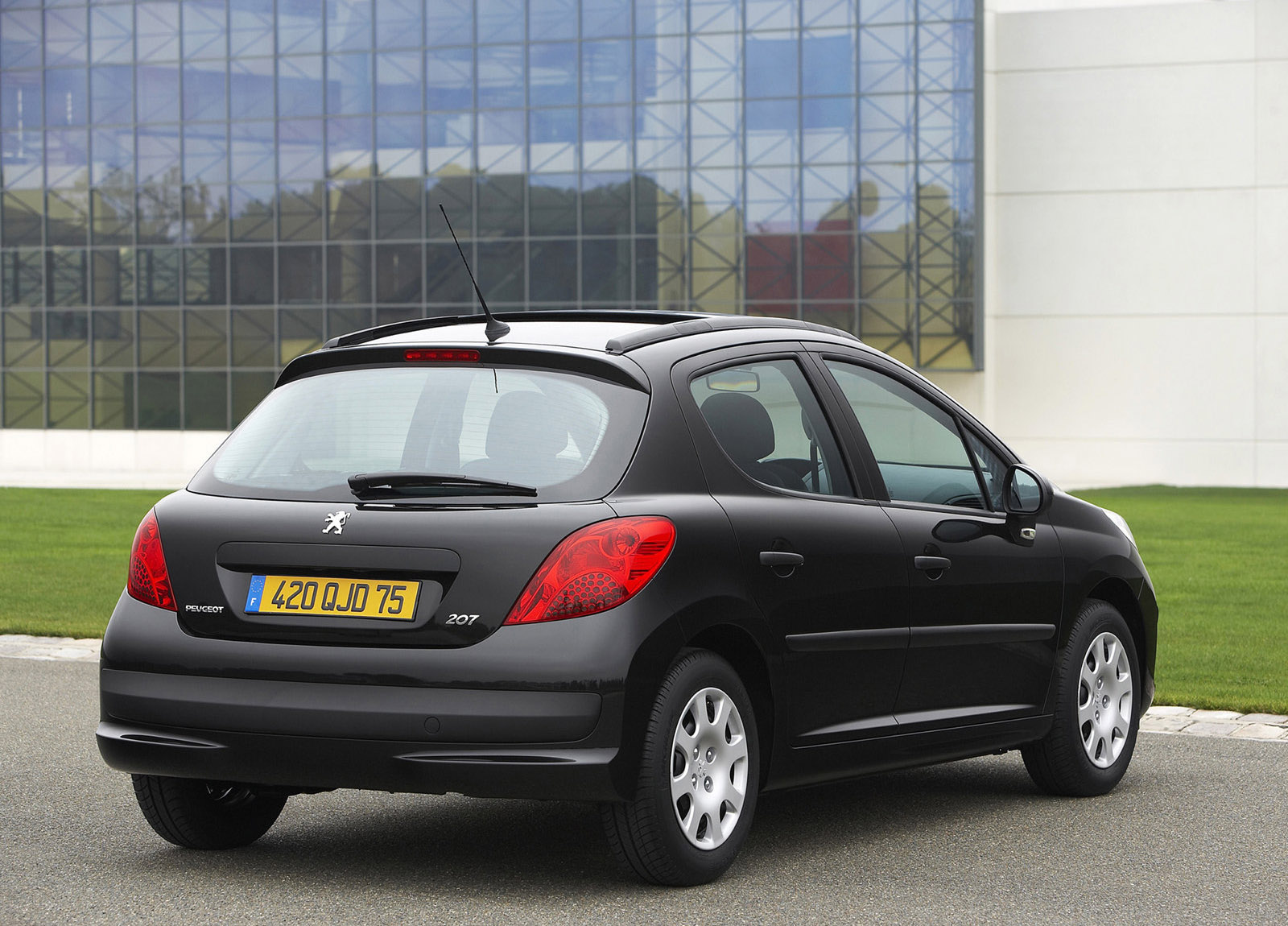 Peugeot 207 photo #46