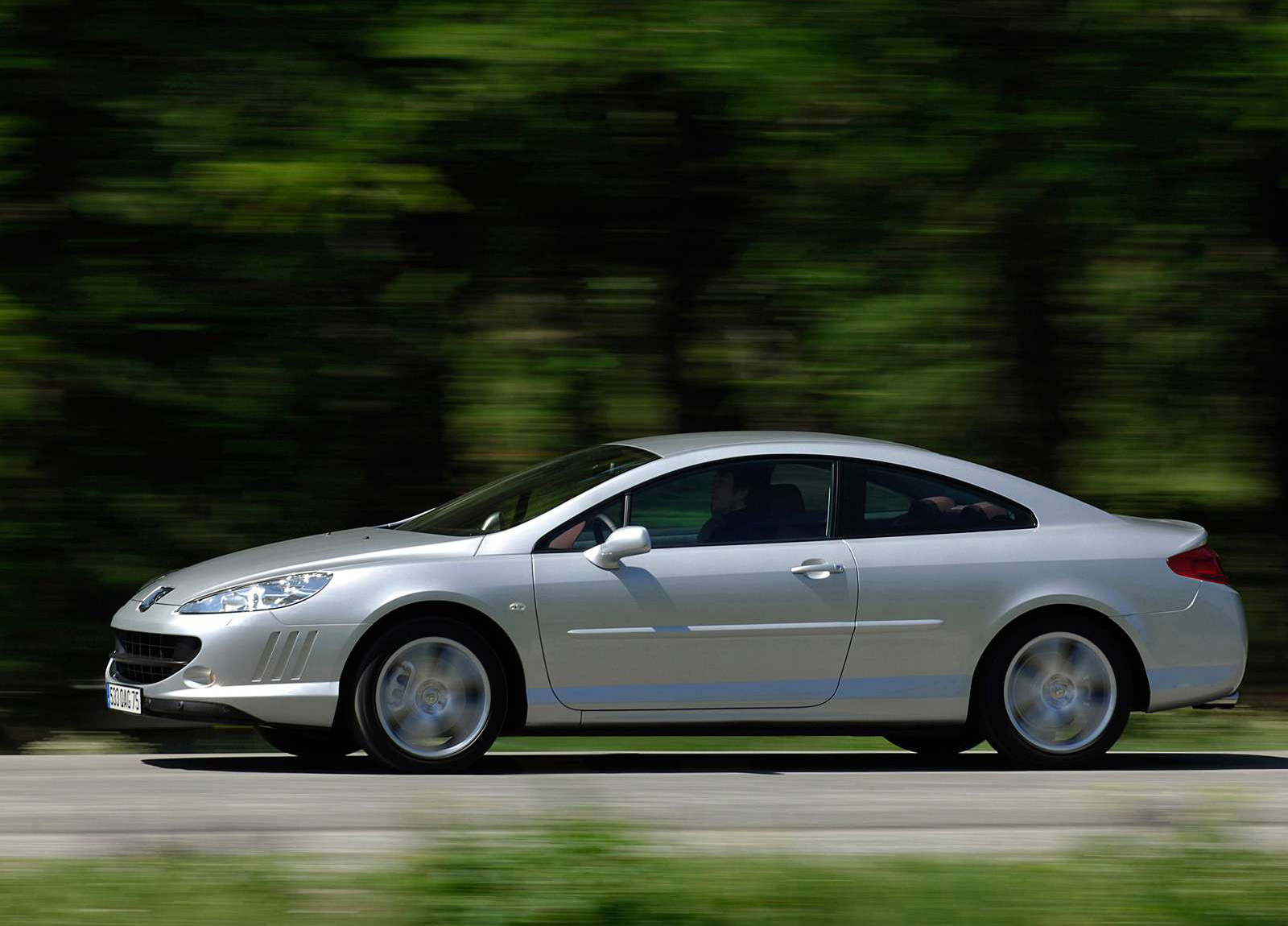 Peugeot 407 Coupe photo #7