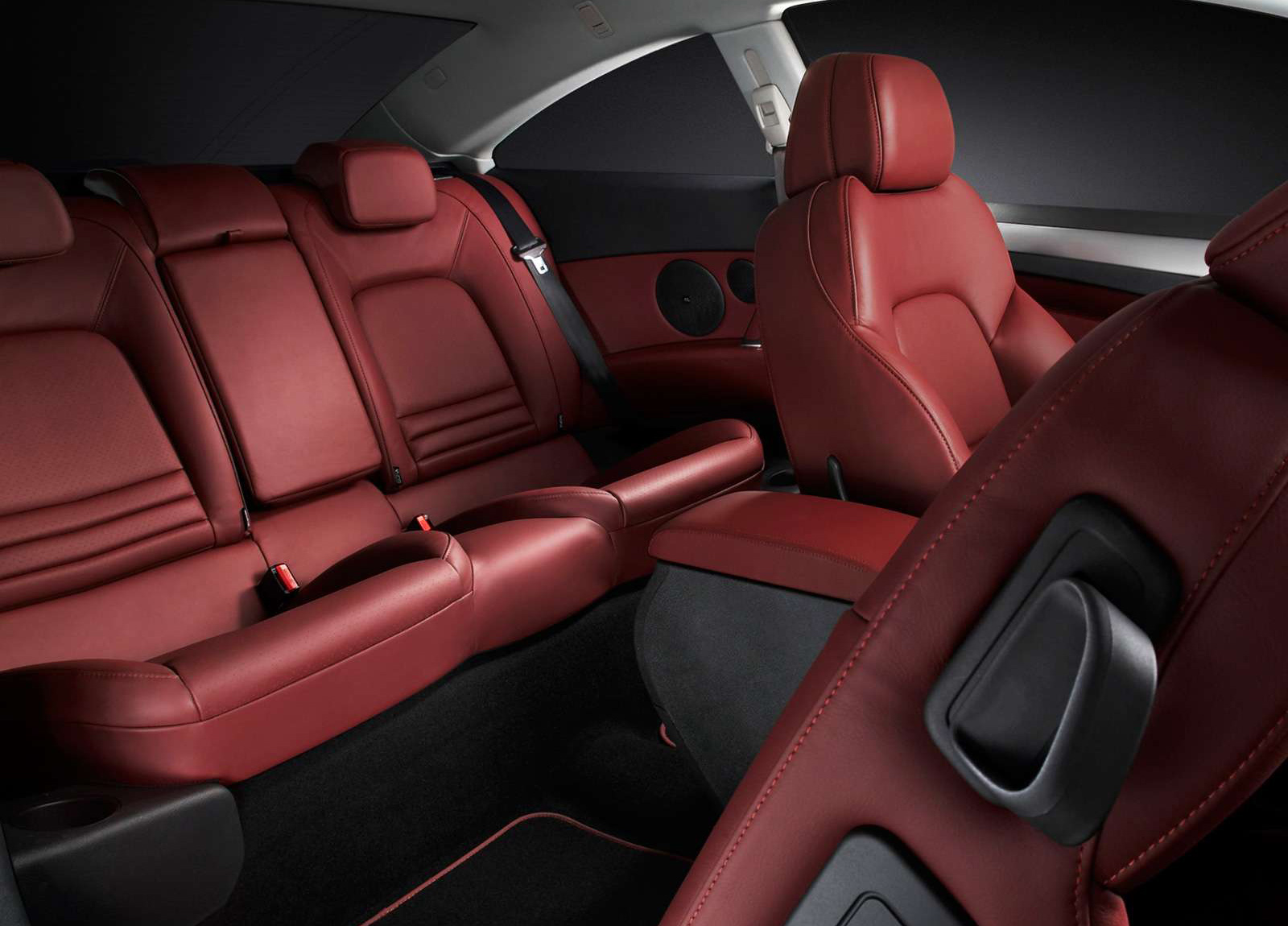Peugeot 407 Coupe photo #17