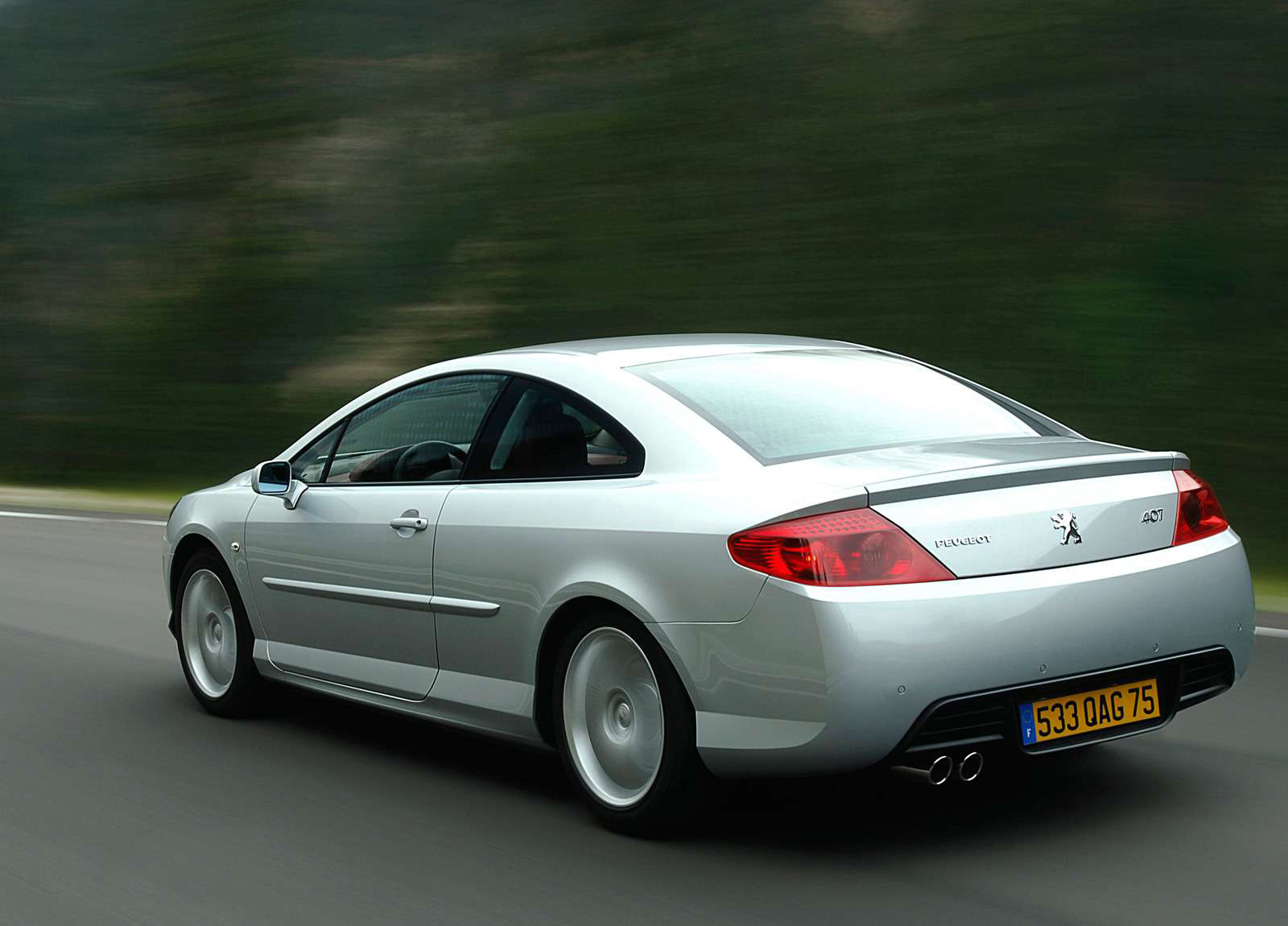 Peugeot 407 Coupe photo #25