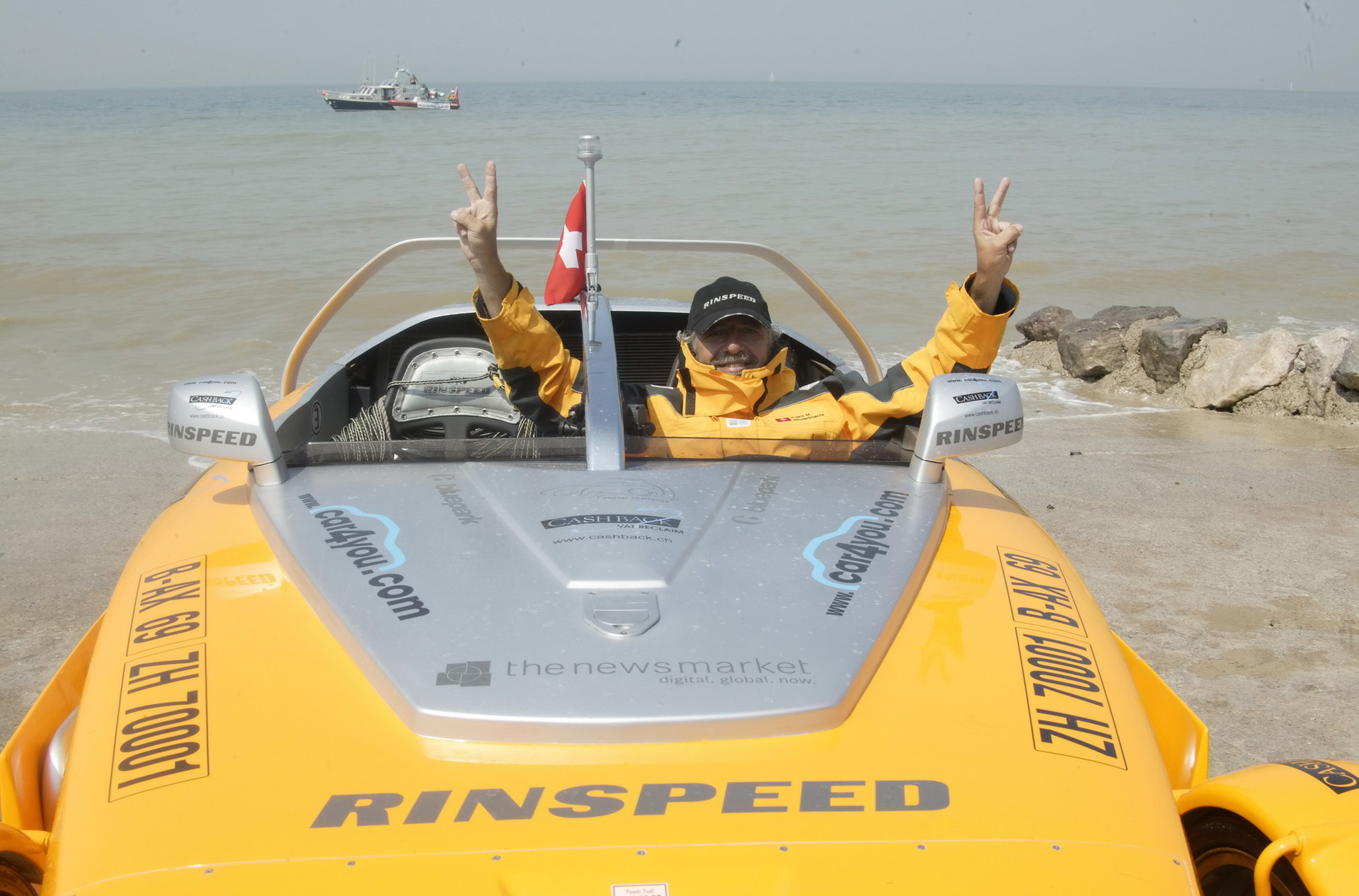 Rinspeed Splash Channel Challenge photo #9